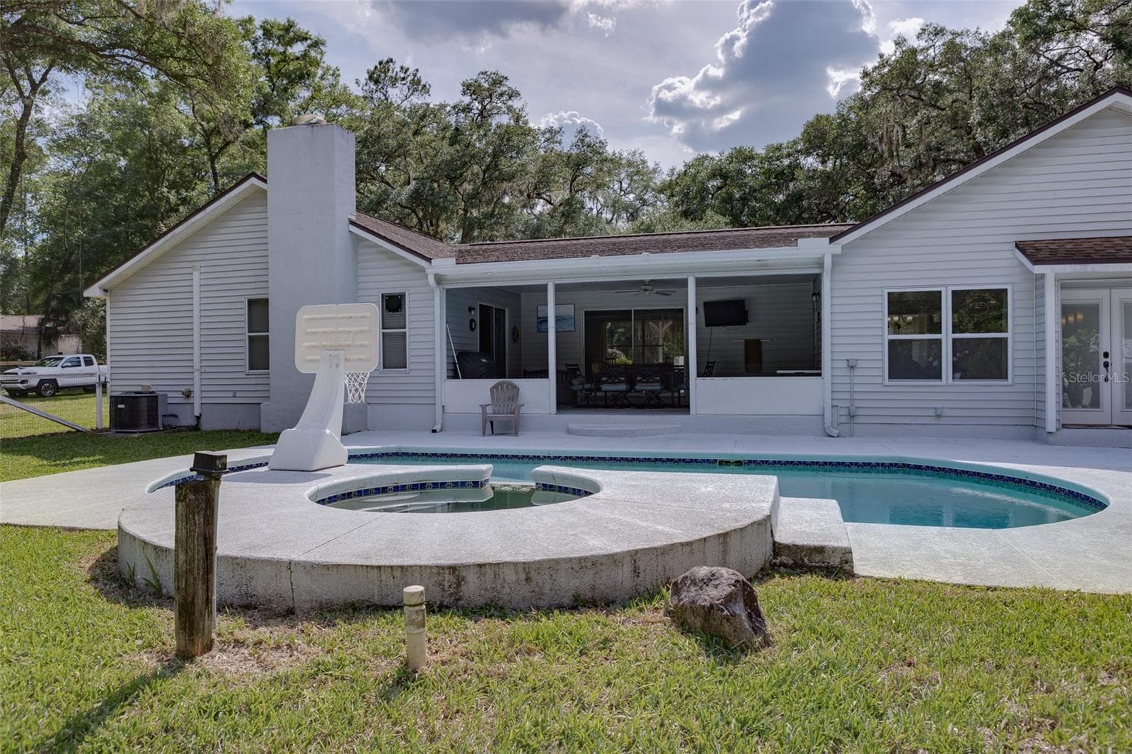 Pool Area - 39 WOOD RIDGE DR, OCALA