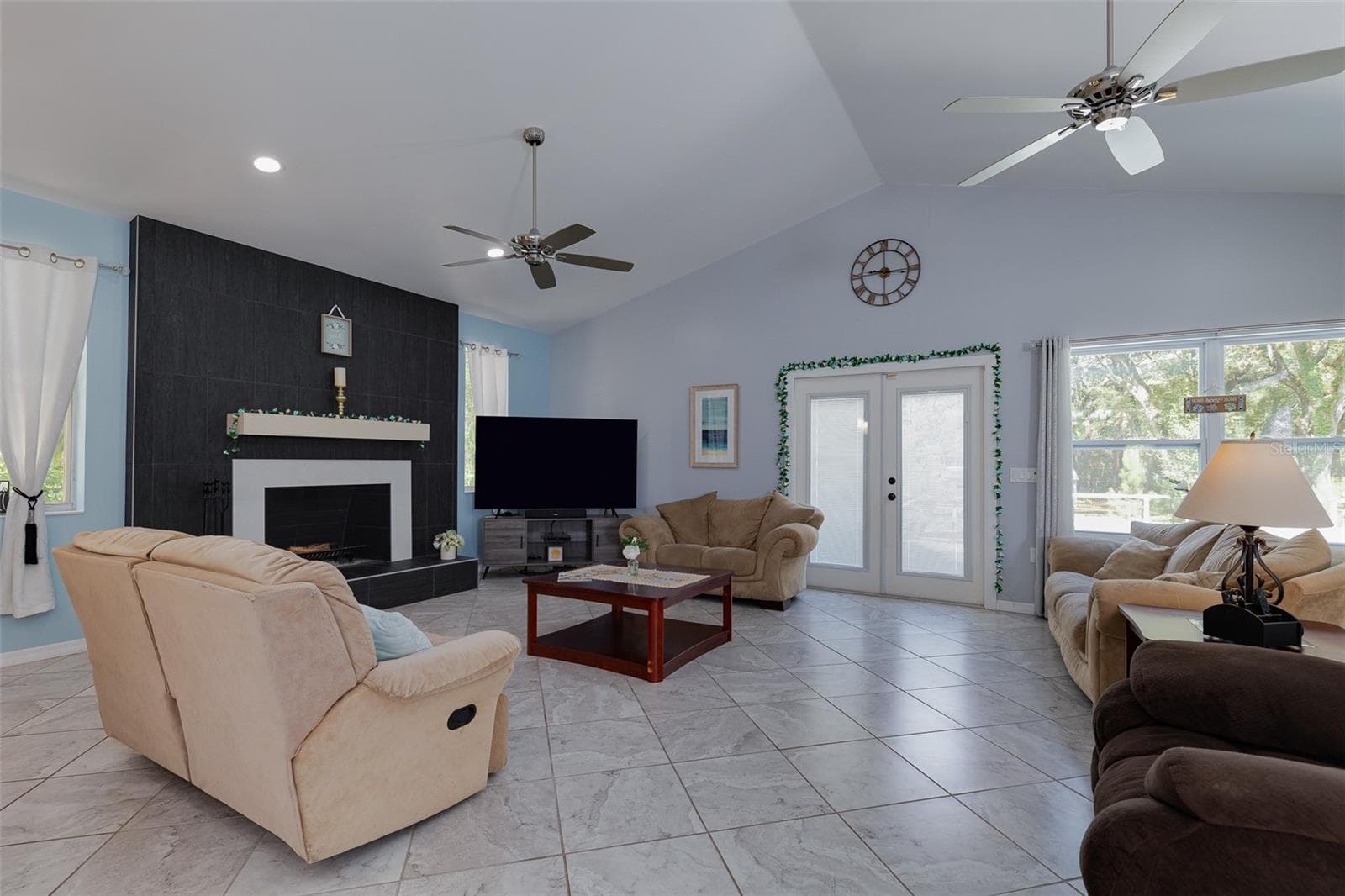 Great Room - 39 WOOD RIDGE DR, OCALA