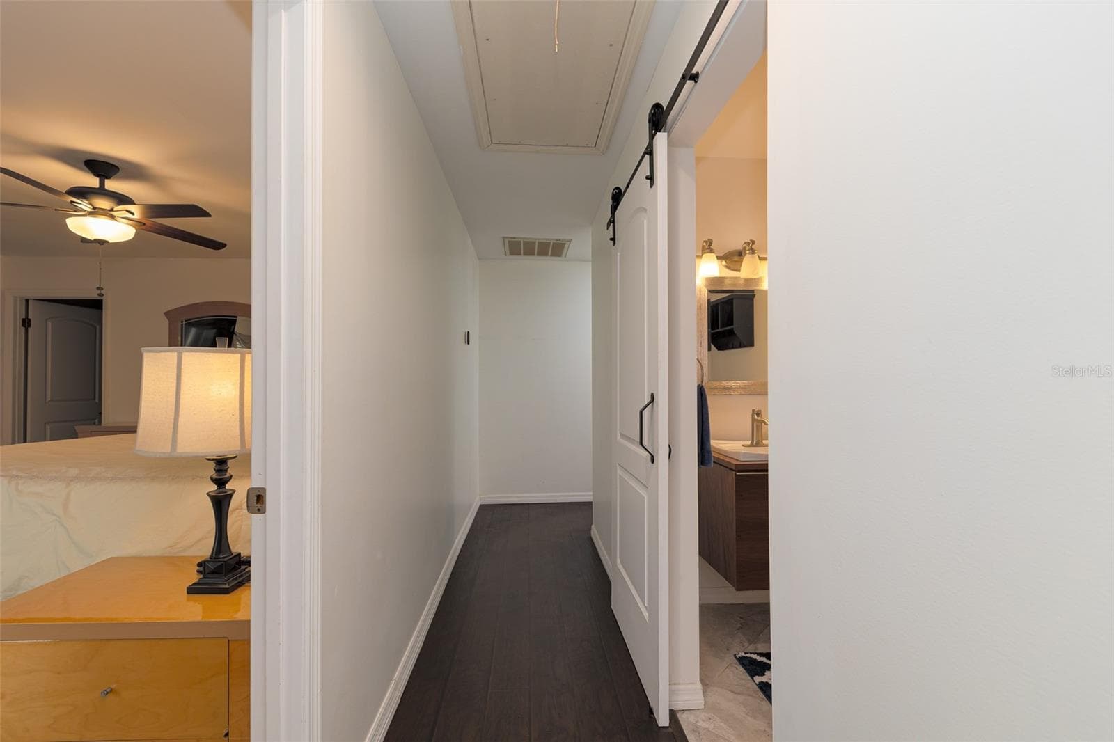 Front Hallway - 39 WOOD RIDGE DR, OCALA