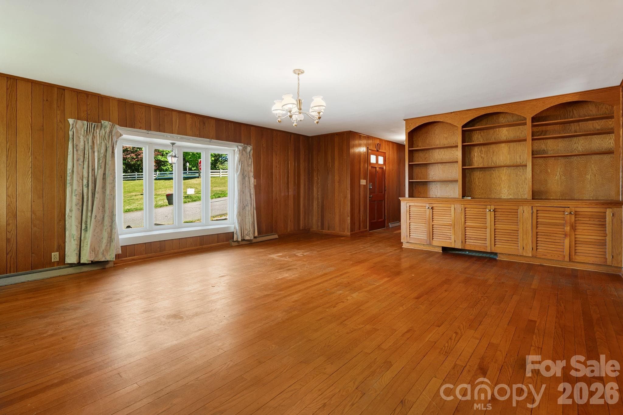 Single Family Residence at 284 Chestnut Street, Mars Hill, photo 8 of 39