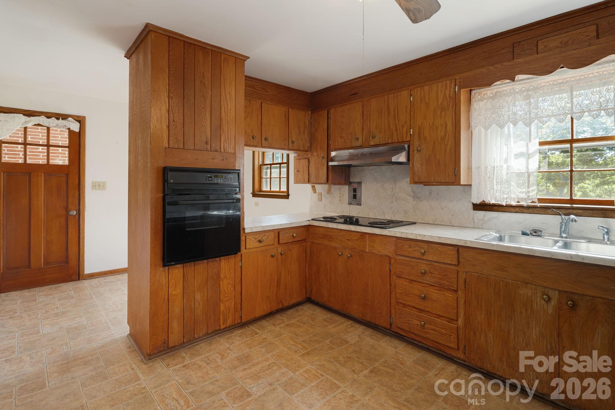 Single Family Residence at 284 Chestnut Street, Mars Hill, photo 12 of 39