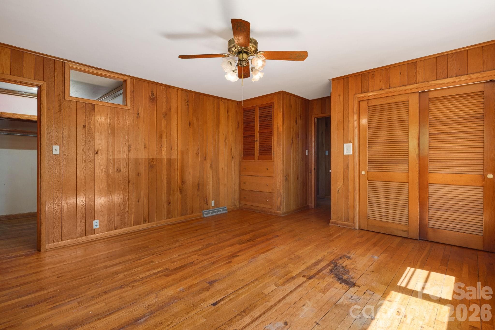 Single Family Residence at 284 Chestnut Street, Mars Hill, photo 18 of 39