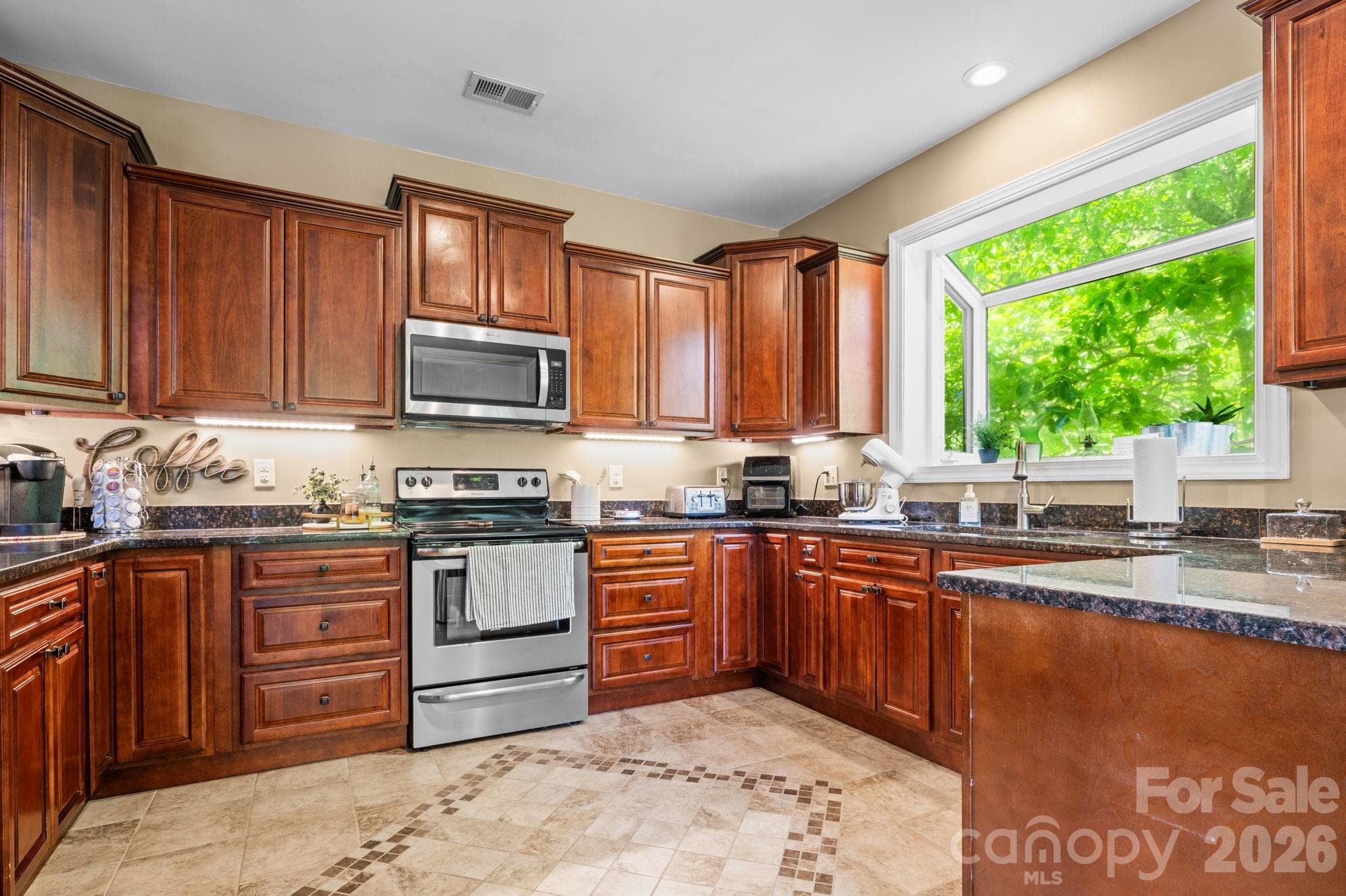 Single Family Residence at 38 Beaus Valley Drive, Roaring Gap, photo 13 of 47