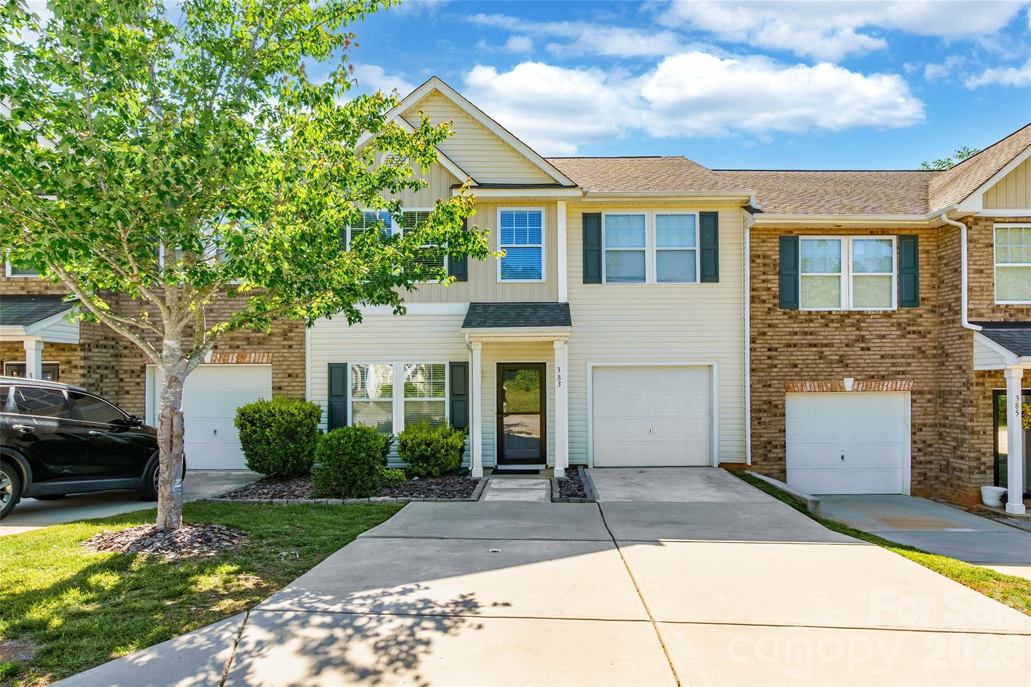 Townhouse at Clover, photo 2 of 24