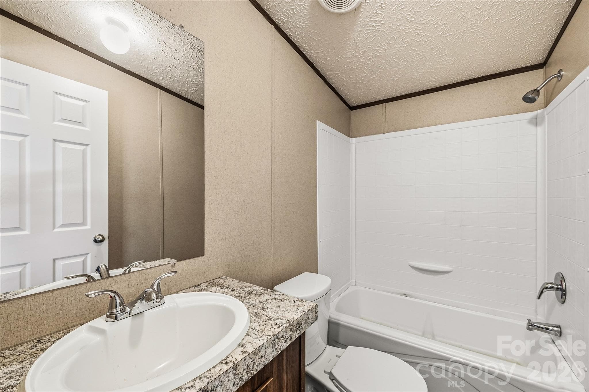 Guest bathroom - 45 Alan Retreat Road, Hendersonville
