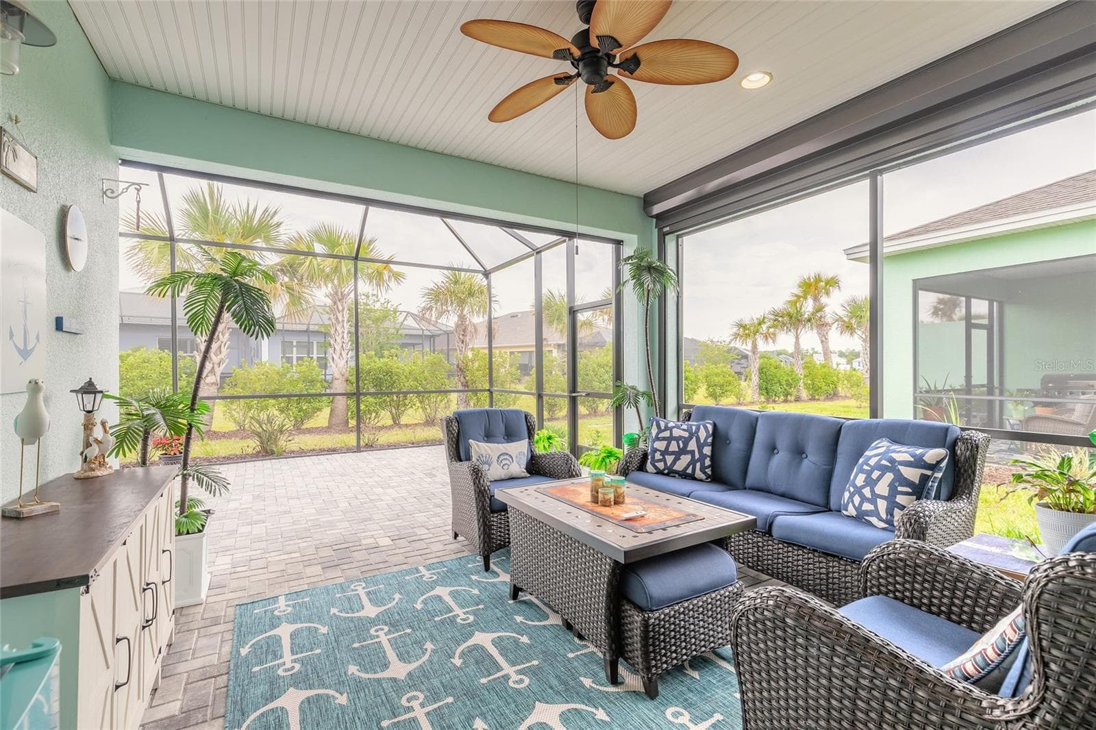 Outdoor living at its best - 230 SAND BAR LN, DAYTONA BEACH