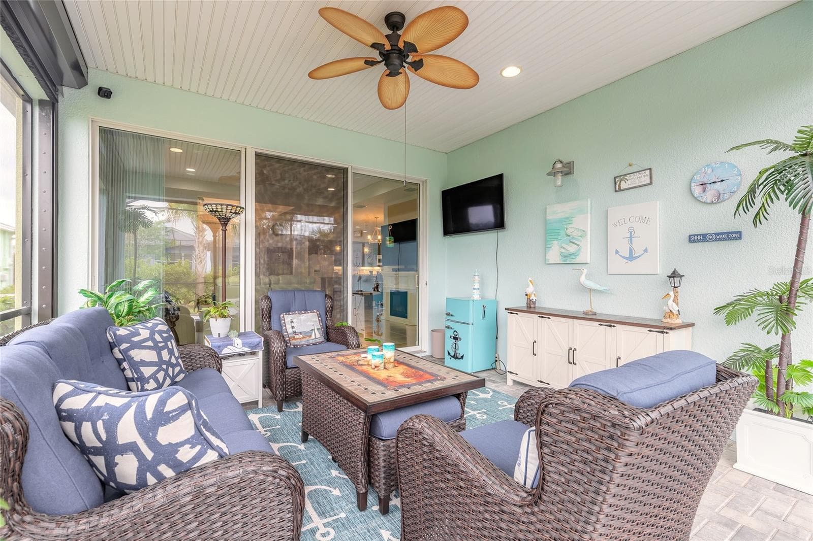Screened in lanai - 230 SAND BAR LN, DAYTONA BEACH