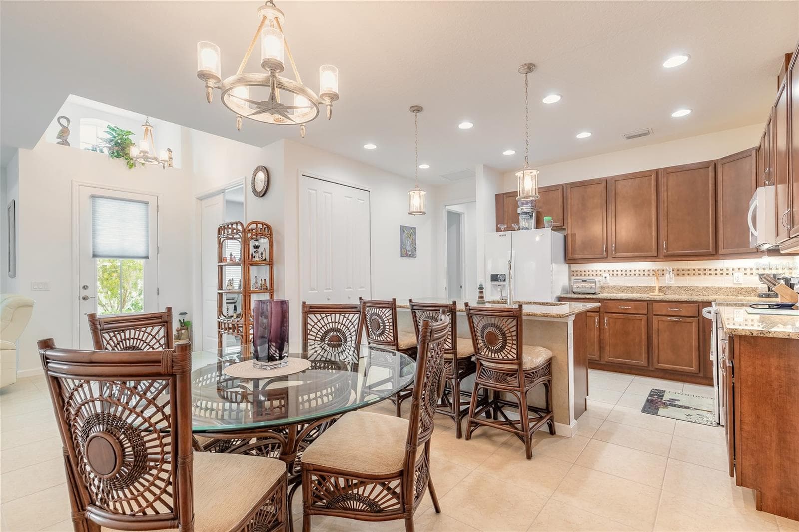 Opens to kitchen - 230 SAND BAR LN, DAYTONA BEACH