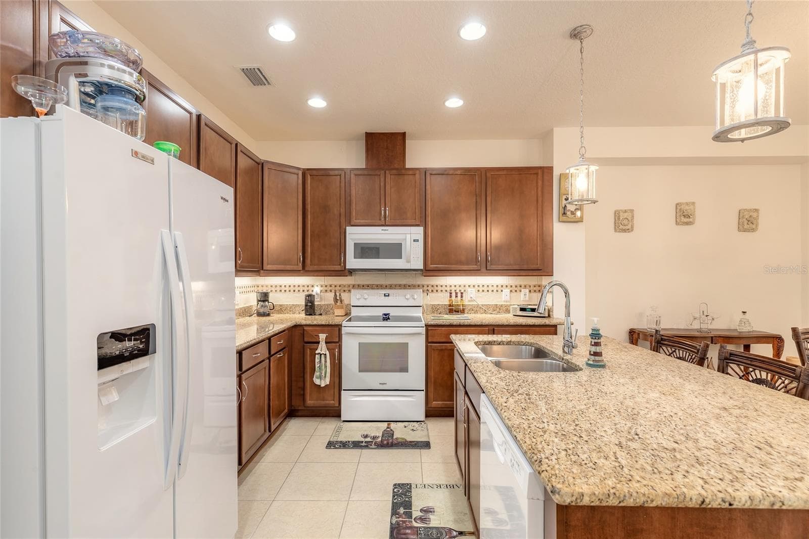Under cabinet lighting - 230 SAND BAR LN, DAYTONA BEACH