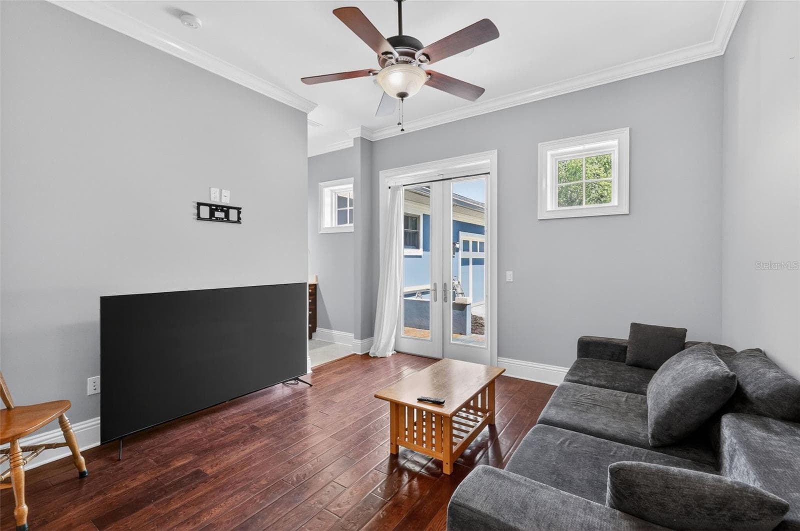 Mother in law suite, private entrance, walk in closet and ensuite bathroom. - 2110 HIGHLAND PARK RD, DELAND