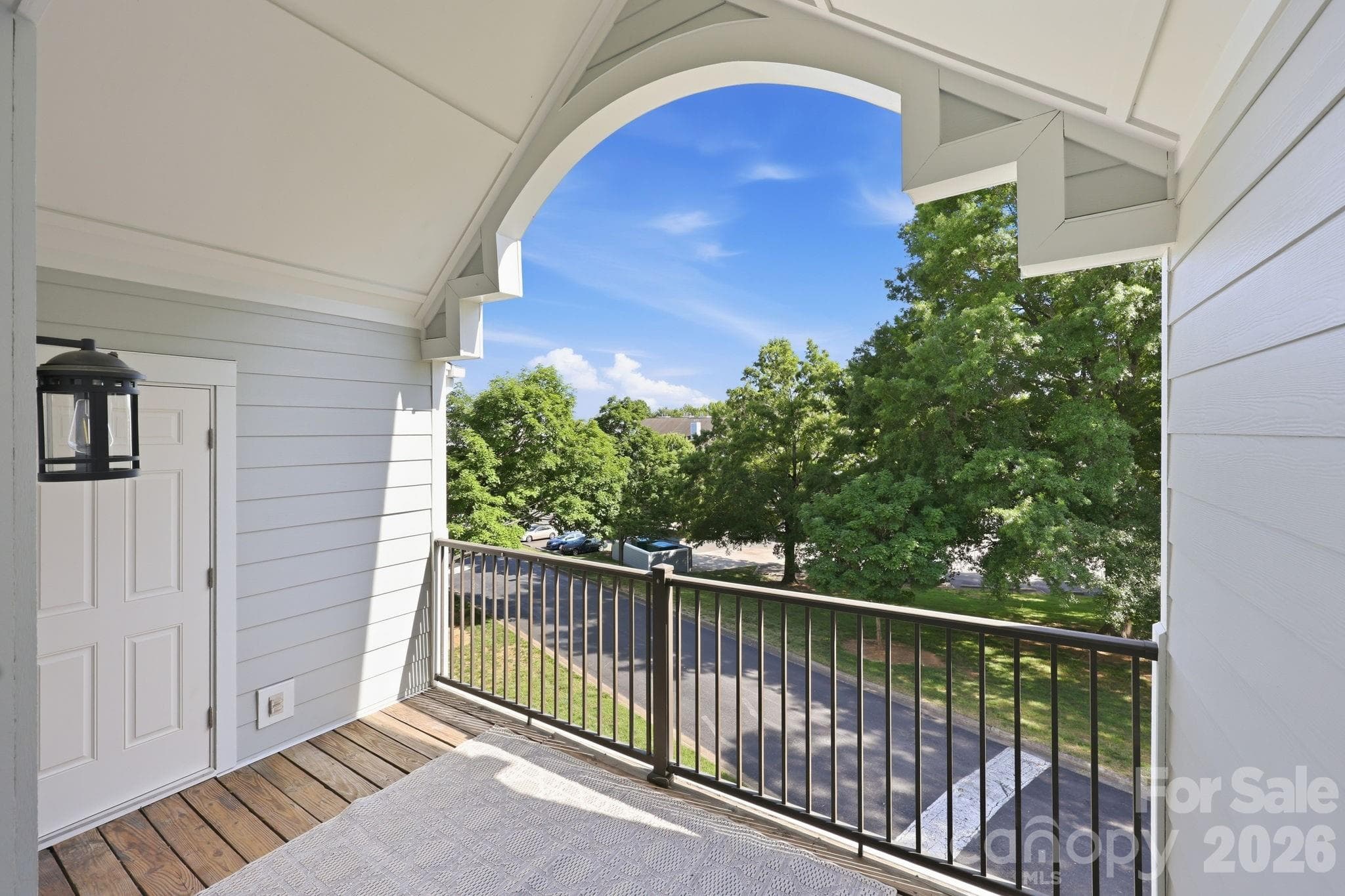 Condominium at 18801 Nautical Drive, Cornelius, photo 4 of 45