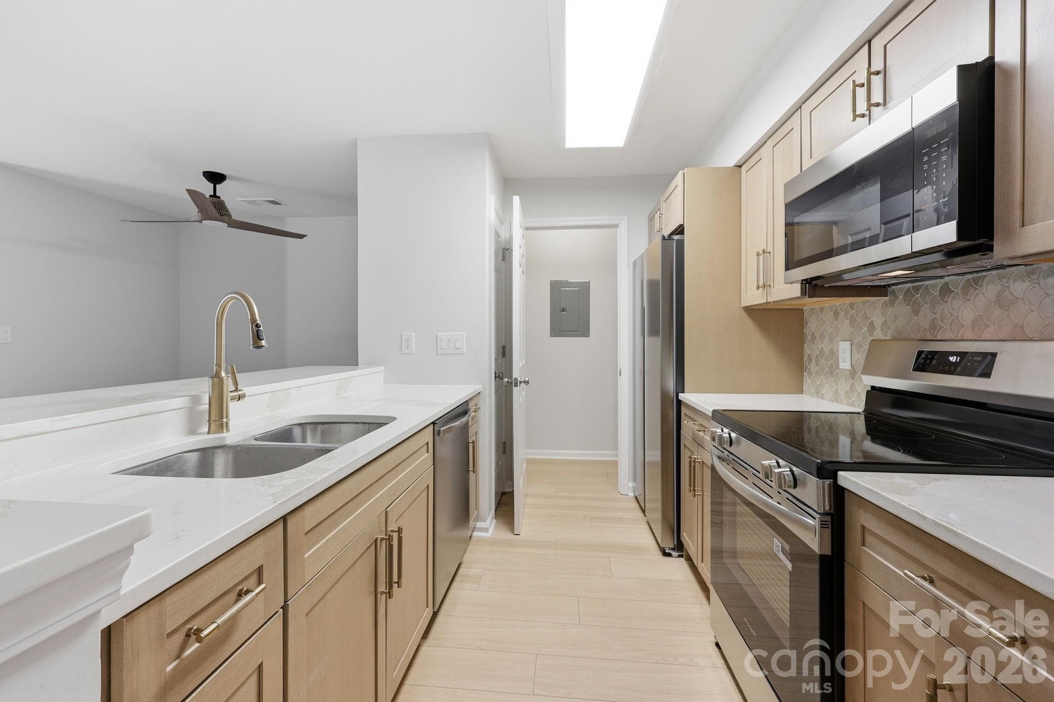 Condominium at 18801 Nautical Drive, Cornelius, photo 13 of 45