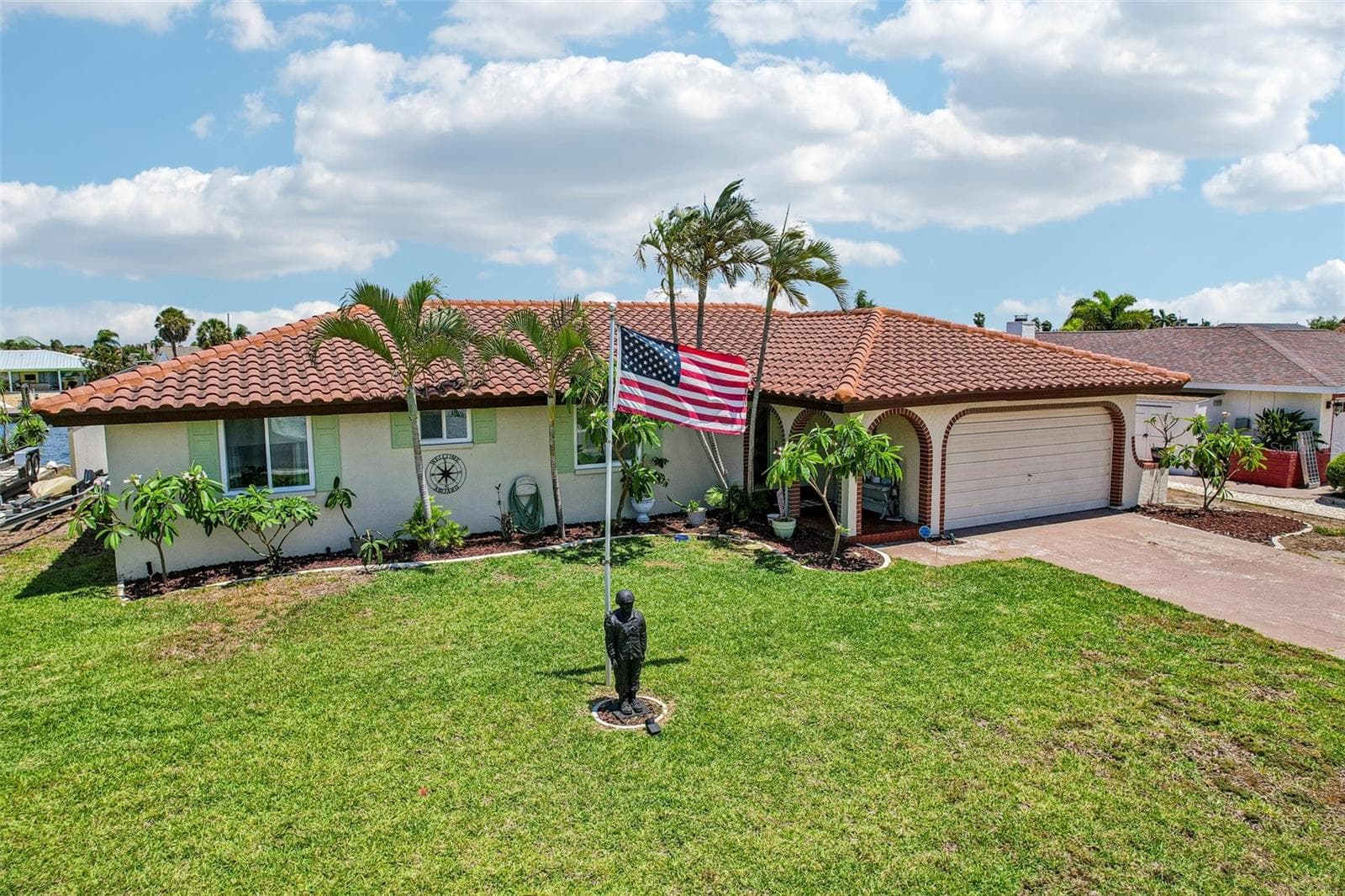 Single Family Residence at 801 FLAMINGO DR, APOLLO BEACH, photo 6 of 75