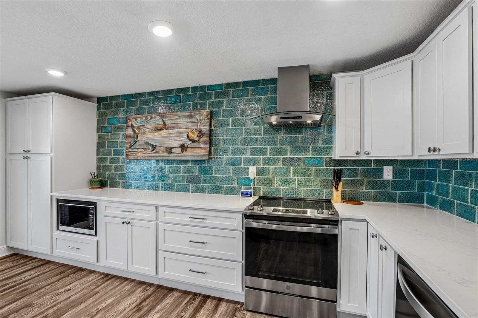 Single Family Residence at 801 FLAMINGO DR, APOLLO BEACH, photo 19 of 75