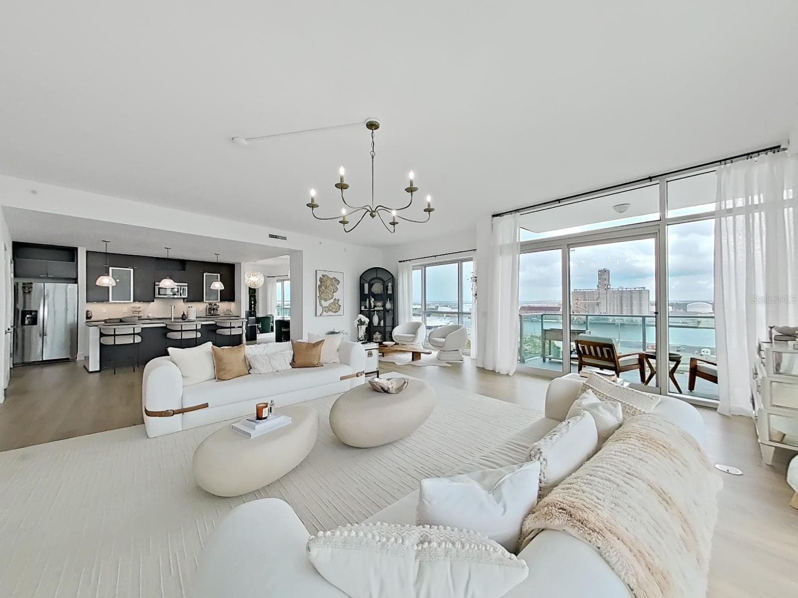Condominium at 912 CHANNELSIDE DR #2805, TAMPA, photo 15 of 79