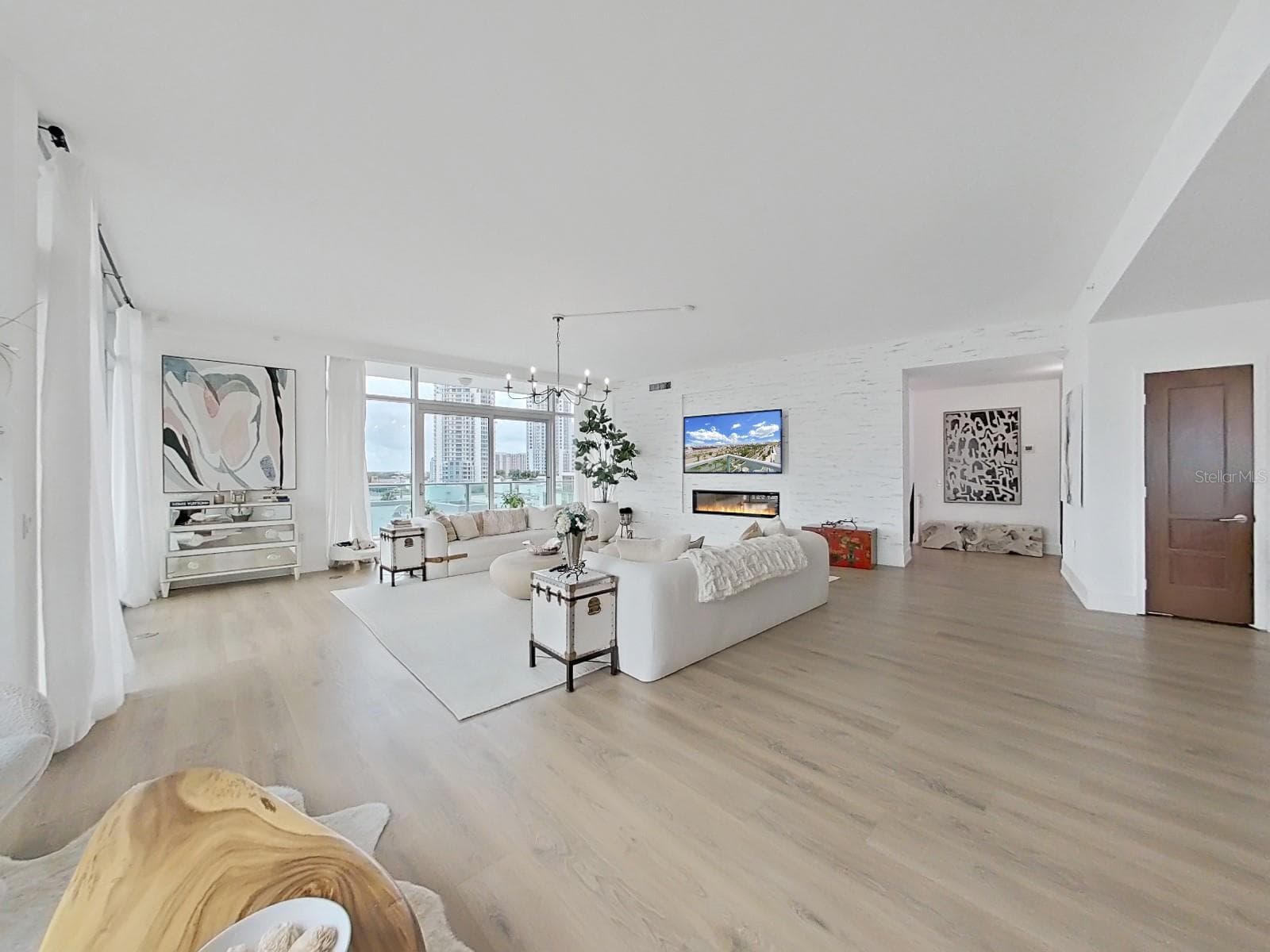 Condominium at 912 CHANNELSIDE DR #2805, TAMPA, photo 17 of 79