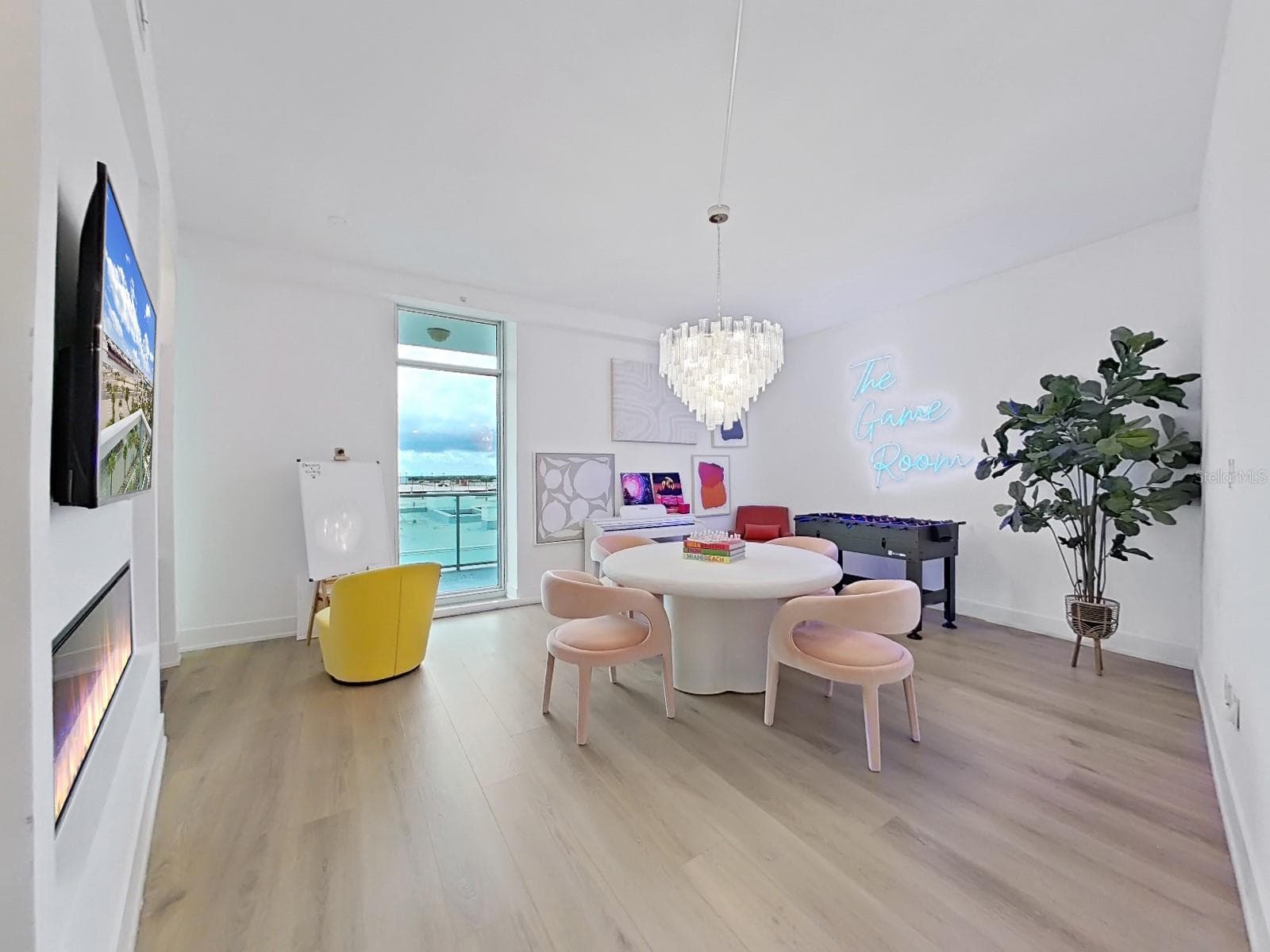 Condominium at 912 CHANNELSIDE DR #2805, TAMPA, photo 35 of 79
