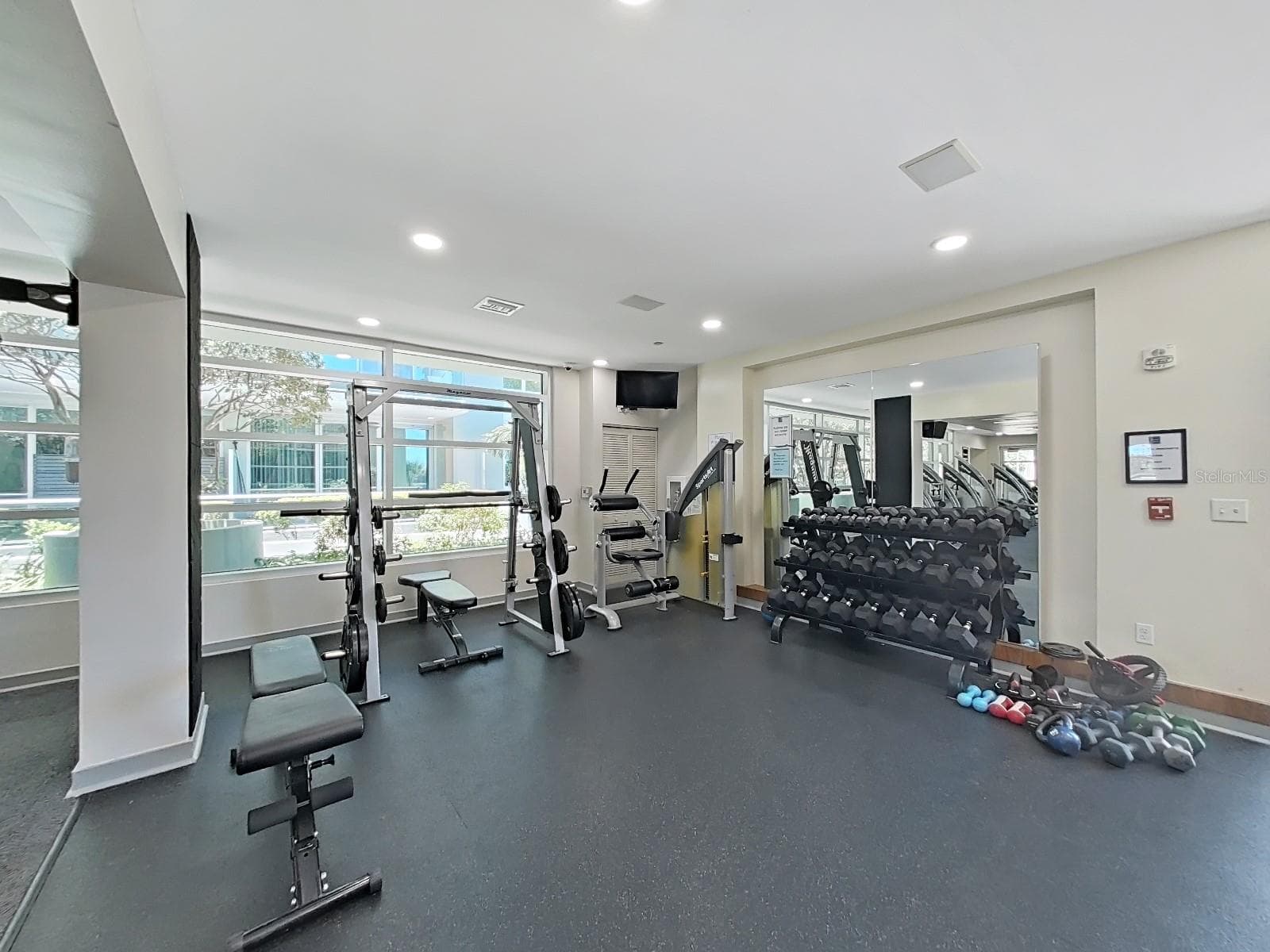 Condominium at 912 CHANNELSIDE DR #2805, TAMPA, photo 63 of 79