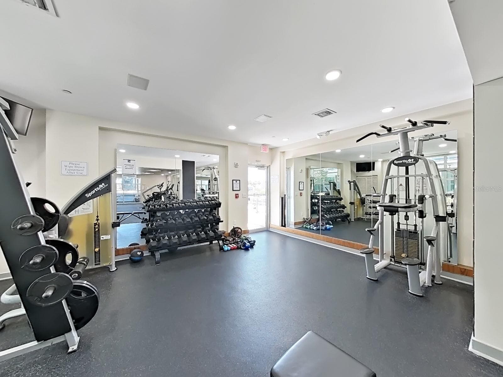 Condominium at 912 CHANNELSIDE DR #2805, TAMPA, photo 64 of 79