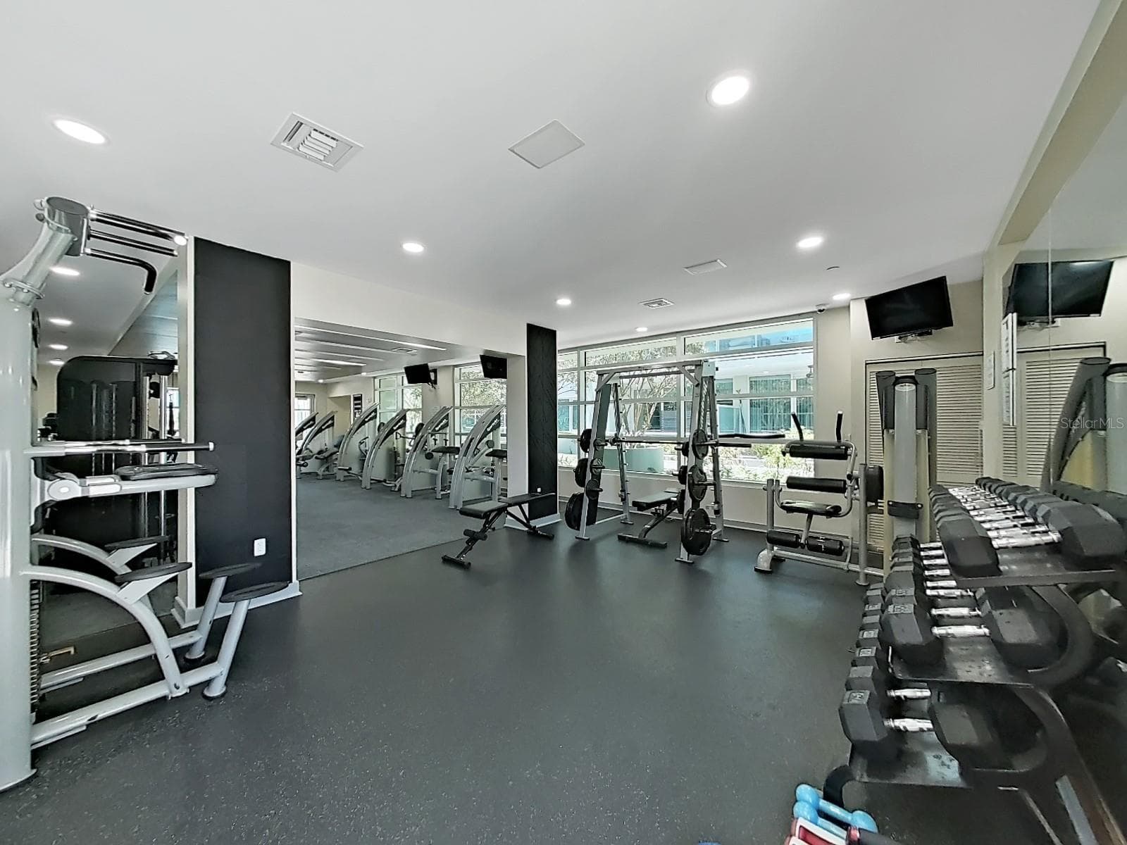 Condominium at 912 CHANNELSIDE DR #2805, TAMPA, photo 65 of 79