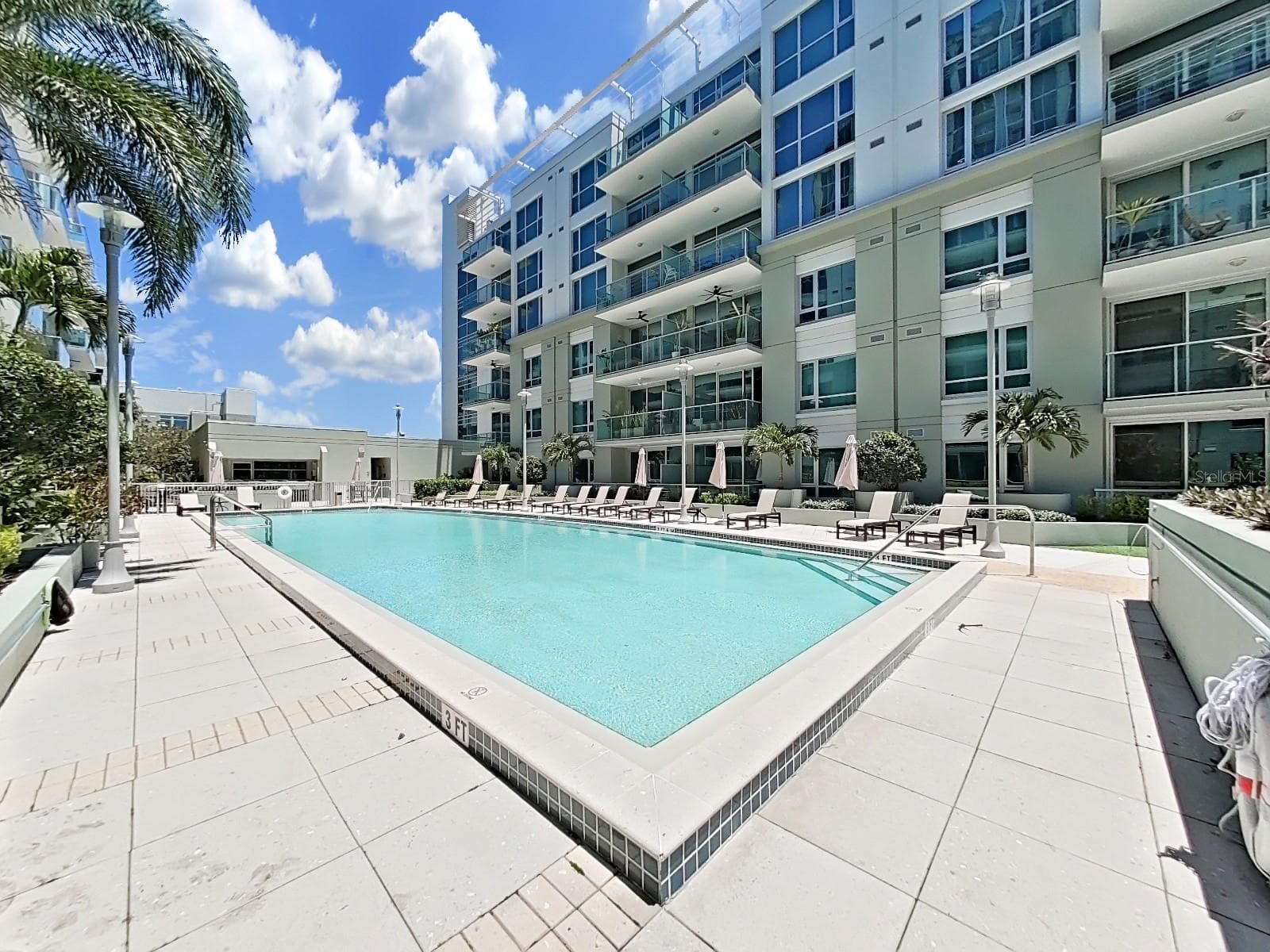 Condominium at 912 CHANNELSIDE DR #2805, TAMPA, photo 68 of 79