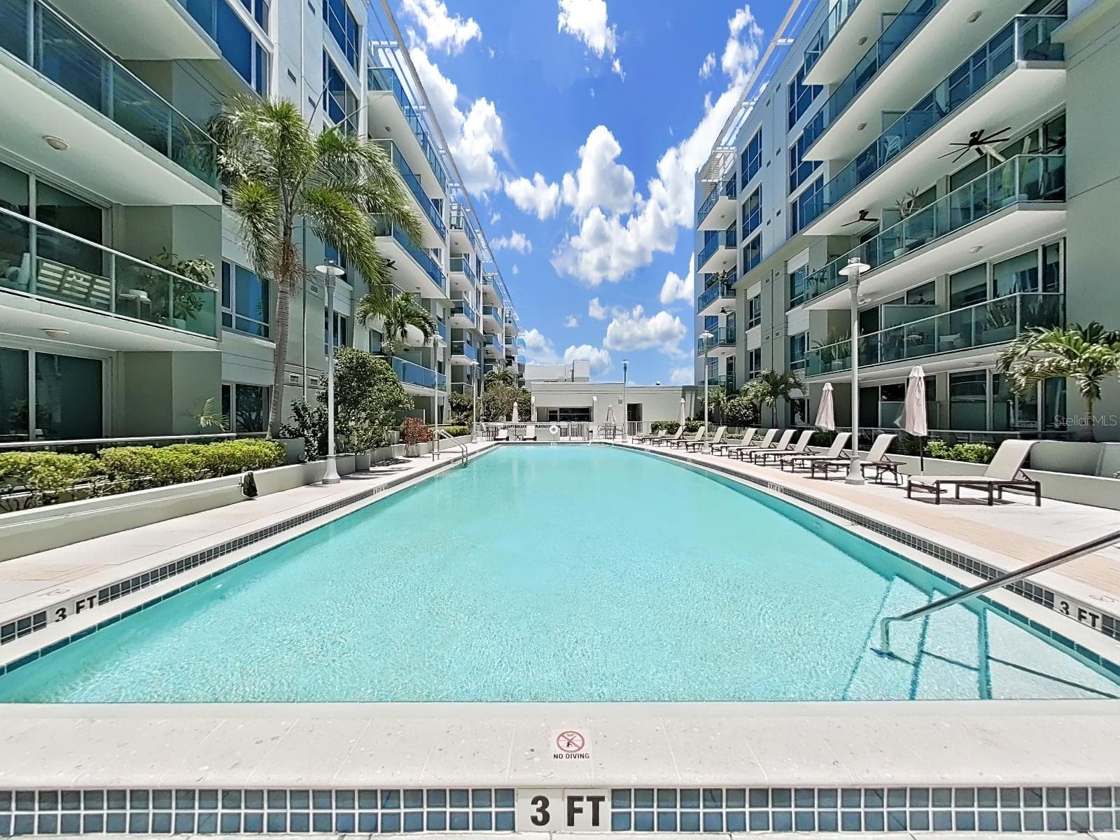 Condominium at 912 CHANNELSIDE DR #2805, TAMPA, photo 69 of 79