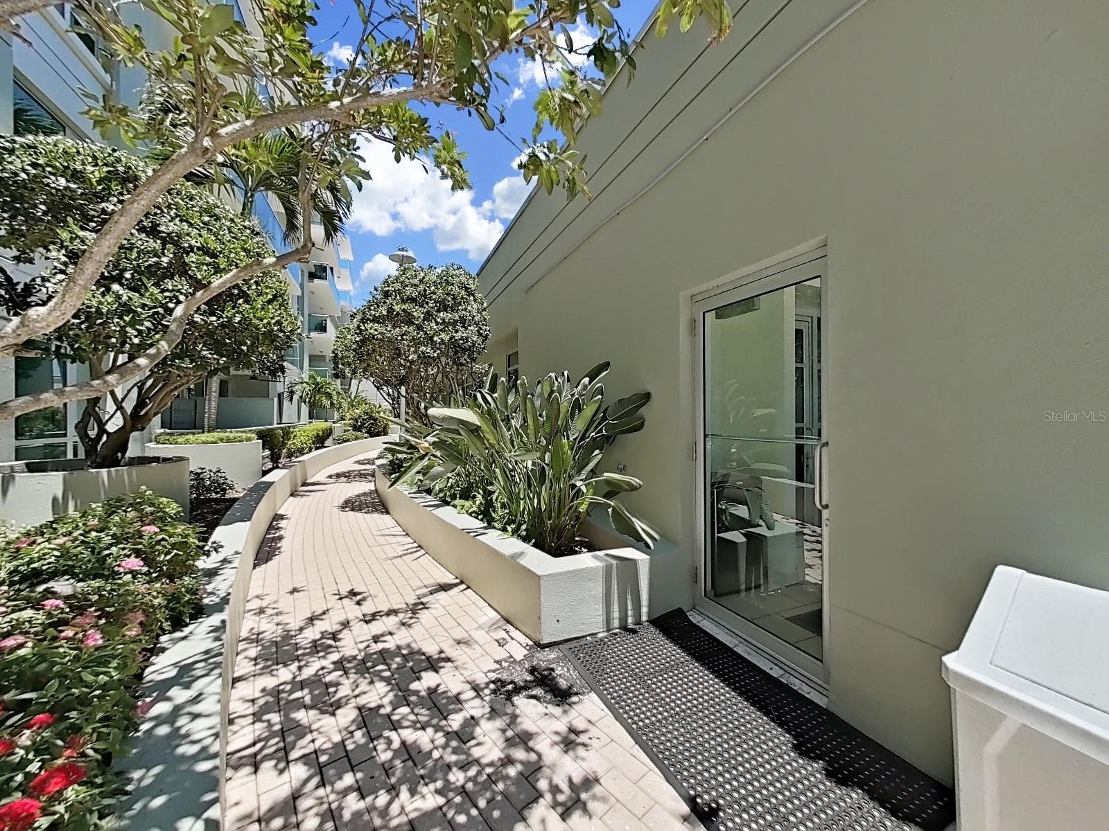 Condominium at 912 CHANNELSIDE DR #2805, TAMPA, photo 73 of 79