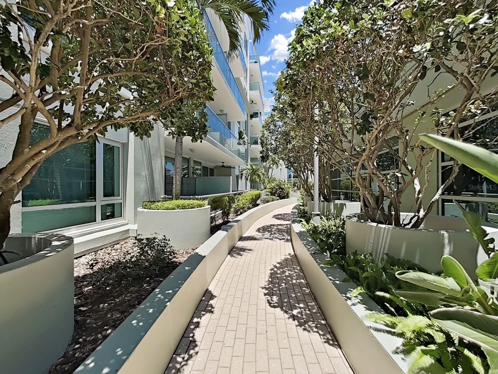 Condominium at 912 CHANNELSIDE DR #2805, TAMPA, photo 74 of 79