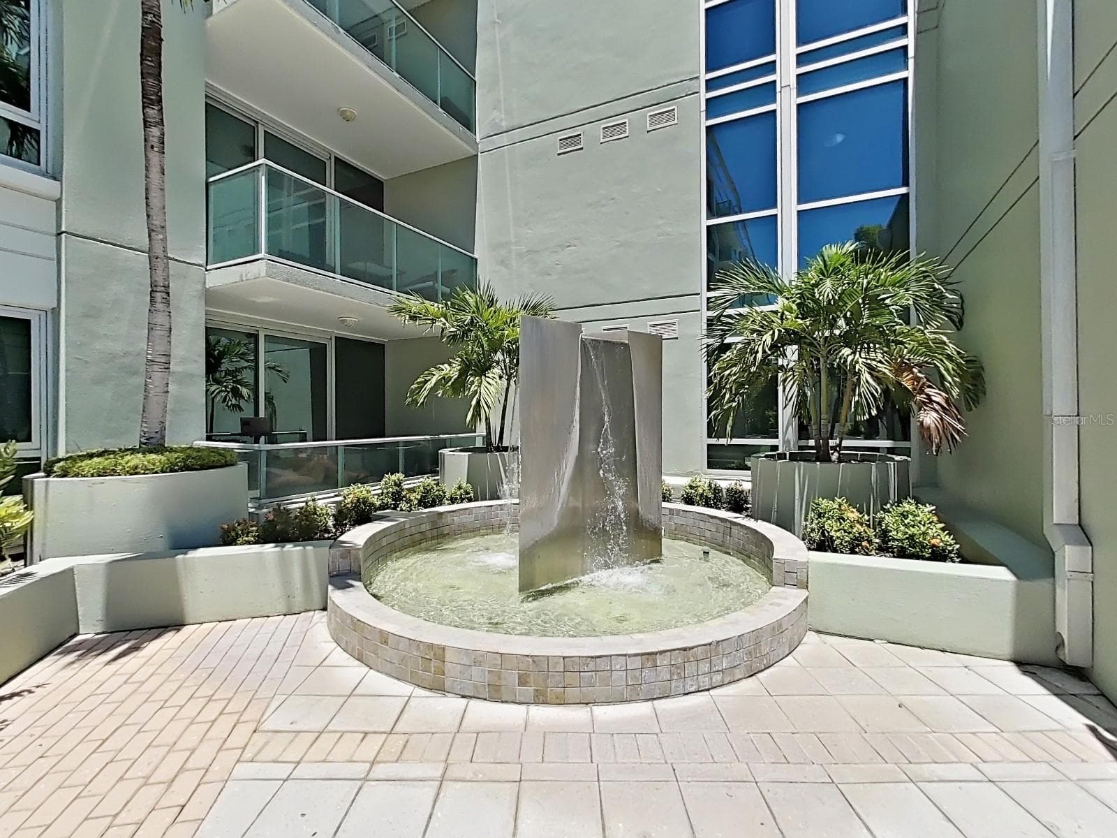 Condominium at 912 CHANNELSIDE DR #2805, TAMPA, photo 76 of 79