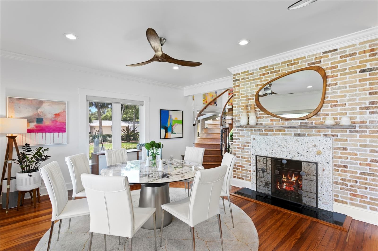Single Family Residence at 1803 BEACH DR SE, ST PETERSBURG, photo 7 of 100
