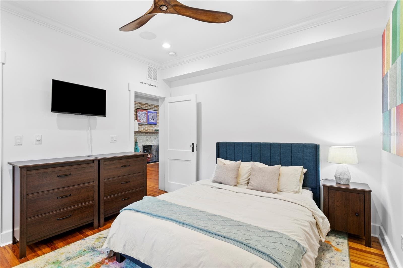 Single Family Residence at 1803 BEACH DR SE, ST PETERSBURG, photo 24 of 100