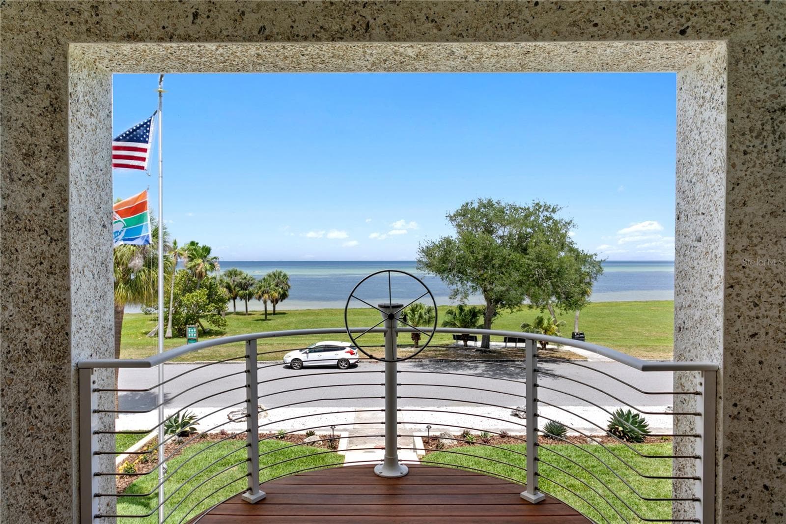 Single Family Residence at 1803 BEACH DR SE, ST PETERSBURG, photo 43 of 100