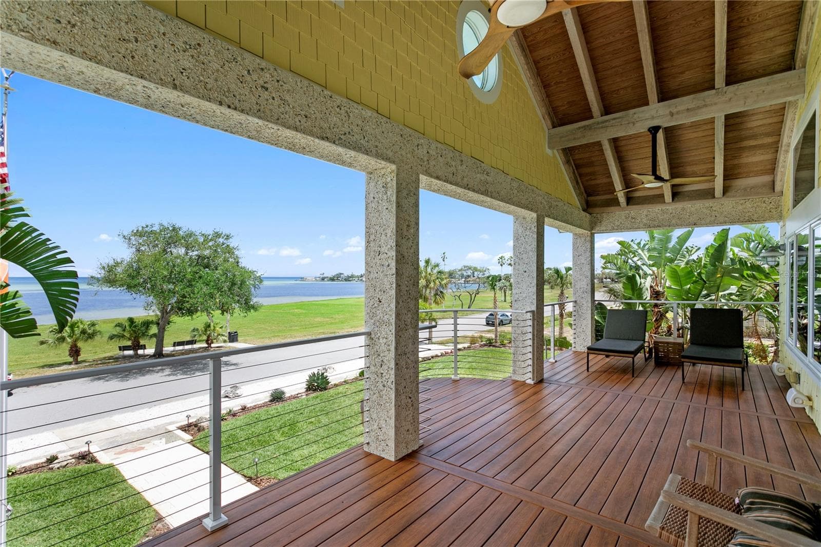 Single Family Residence at 1803 BEACH DR SE, ST PETERSBURG, photo 44 of 100