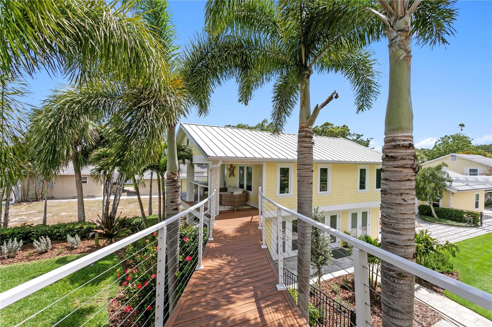 Bridge to guest house. - 1803 BEACH DR SE, ST PETERSBURG