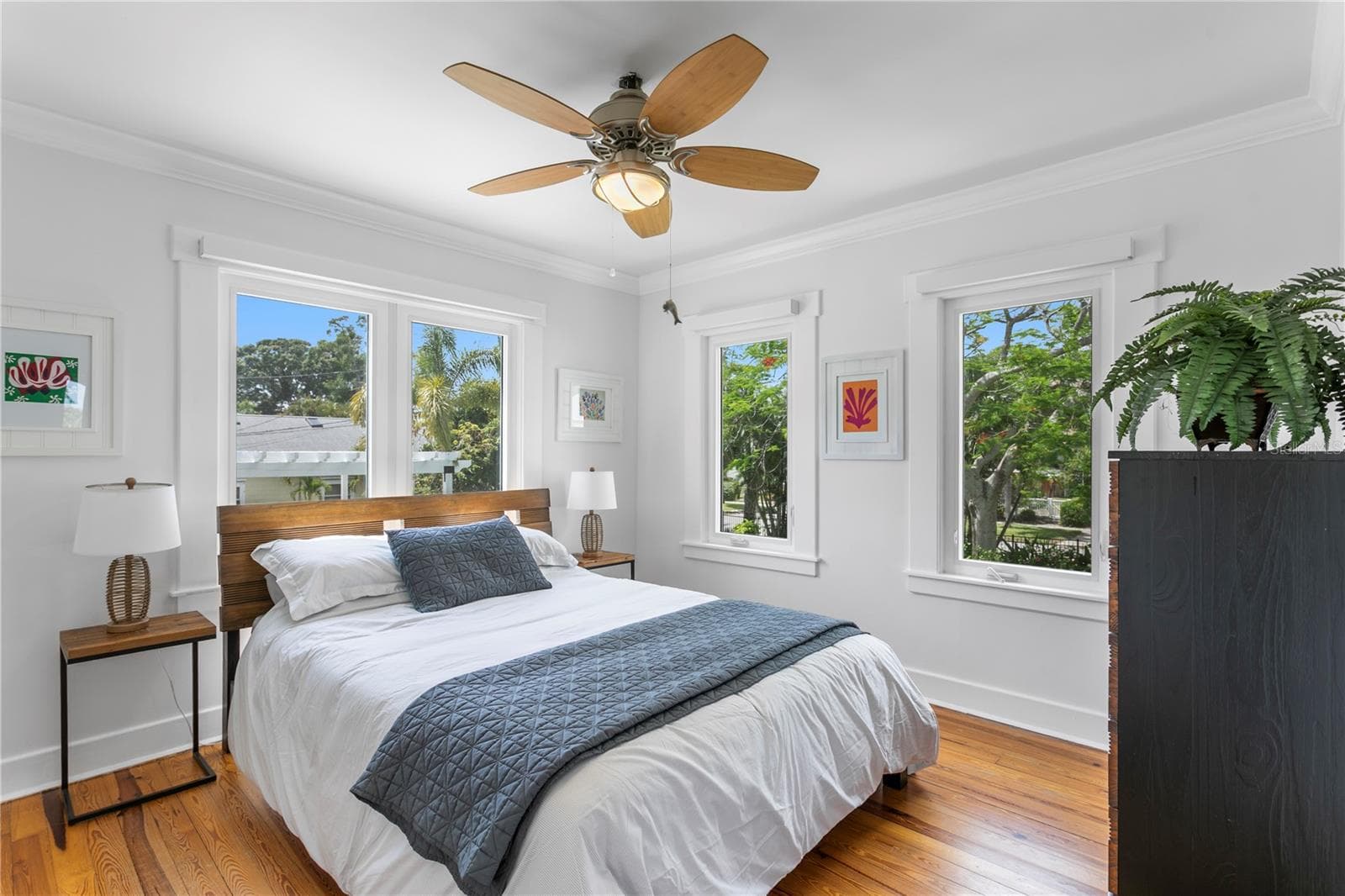 Single Family Residence at 1803 BEACH DR SE, ST PETERSBURG, photo 65 of 100