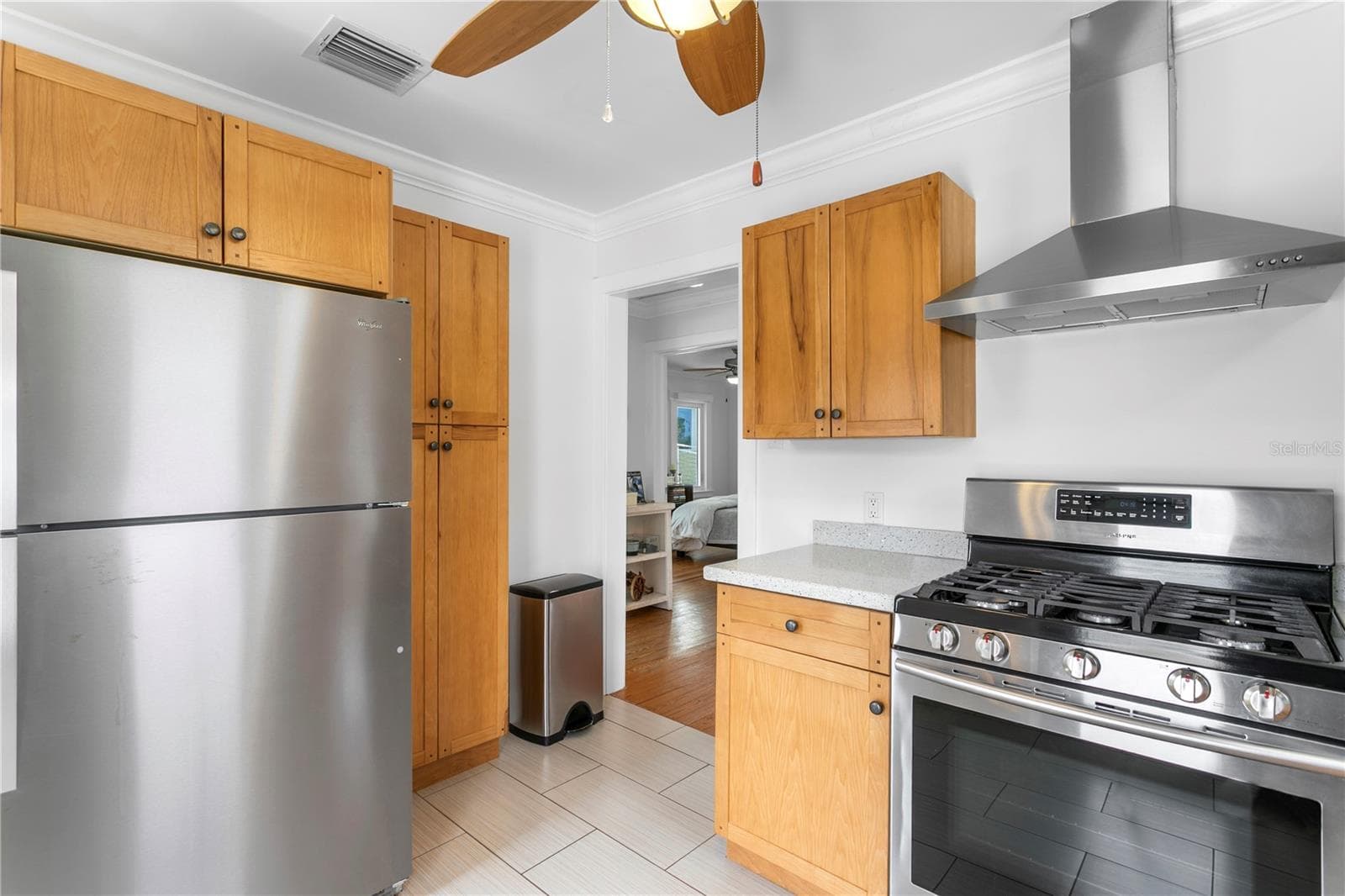 Single Family Residence at 1803 BEACH DR SE, ST PETERSBURG, photo 69 of 100