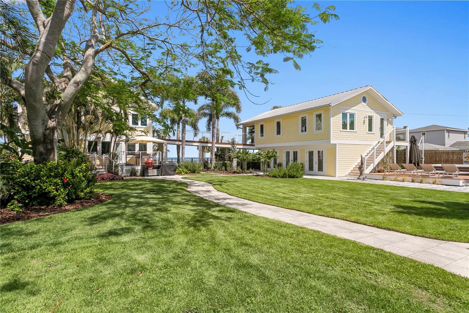 Single Family Residence at 1803 BEACH DR SE, ST PETERSBURG, photo 84 of 100