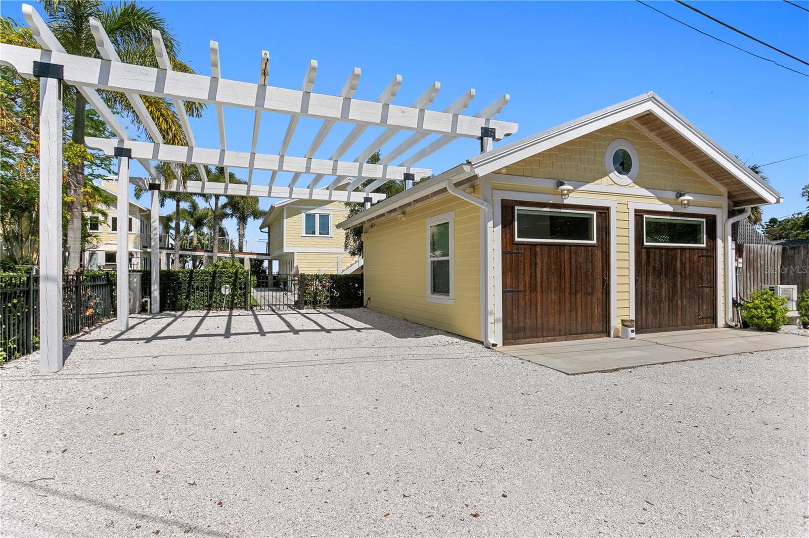 Single Family Residence at 1803 BEACH DR SE, ST PETERSBURG, photo 94 of 100