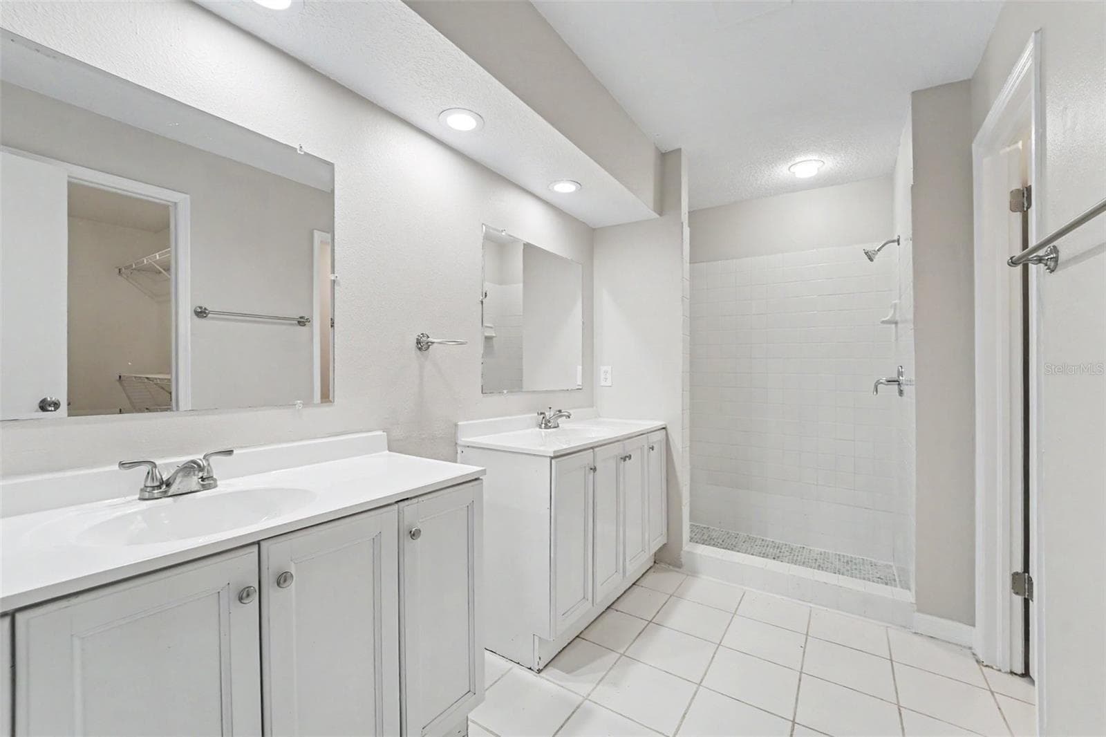 Single Family Residence at 7603 SAVANNAH LN, TAMPA, photo 14 of 20