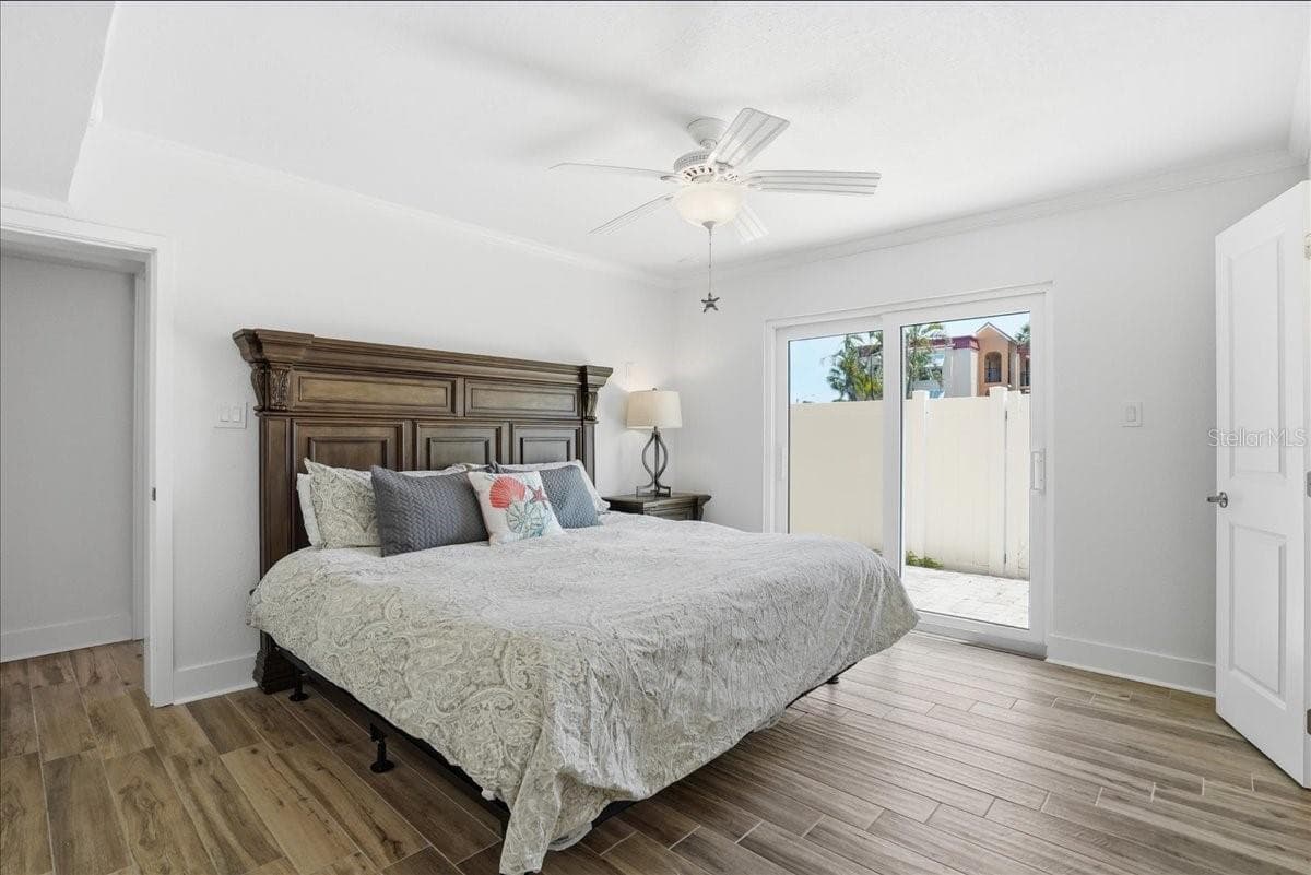 Primary Bedroom - 8911 BLIND PASS RD #118, ST PETE BEACH