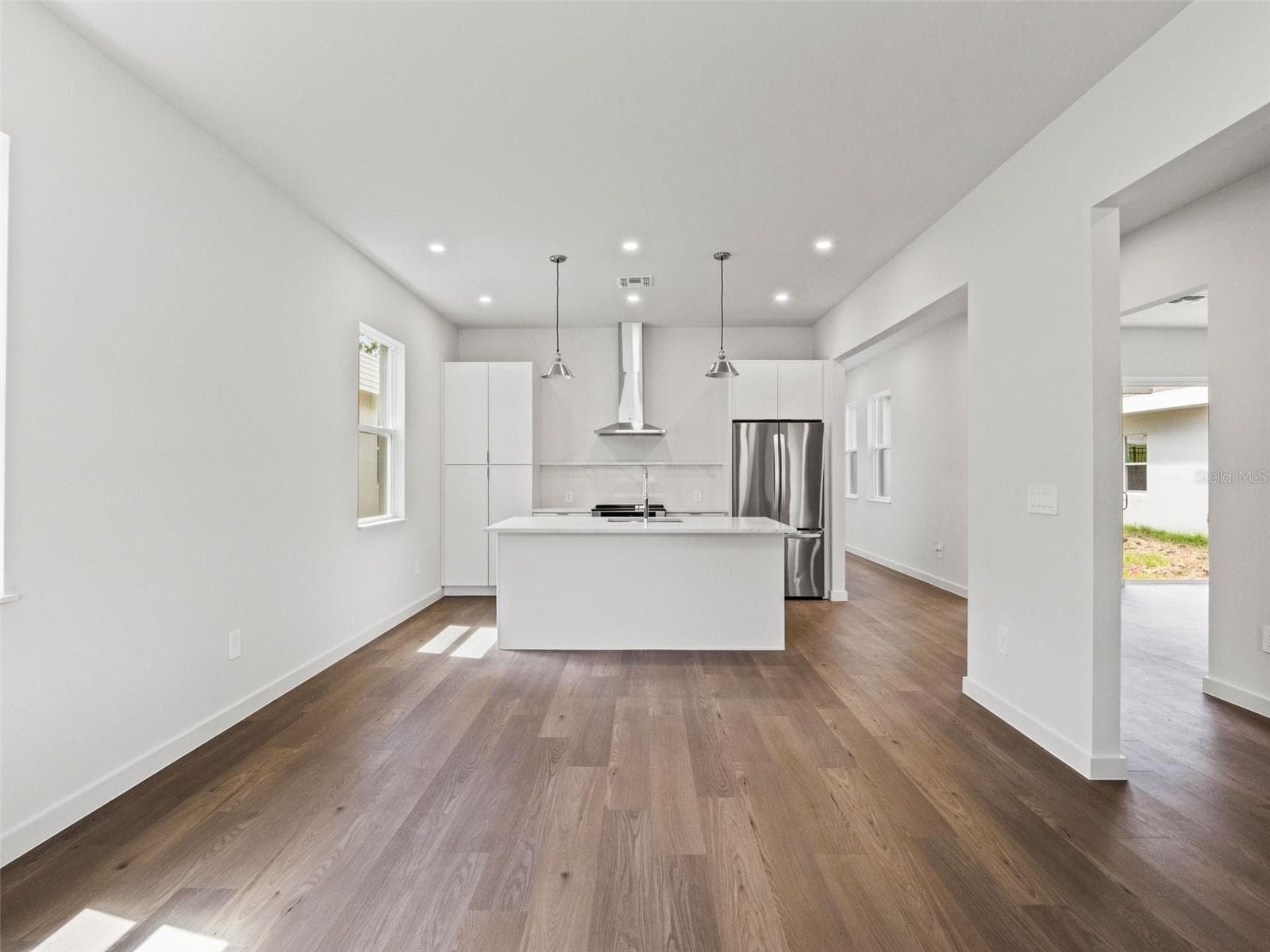 Single Family Residence at 454 SKYFIELD CT, LADY LAKE, photo 6 of 21