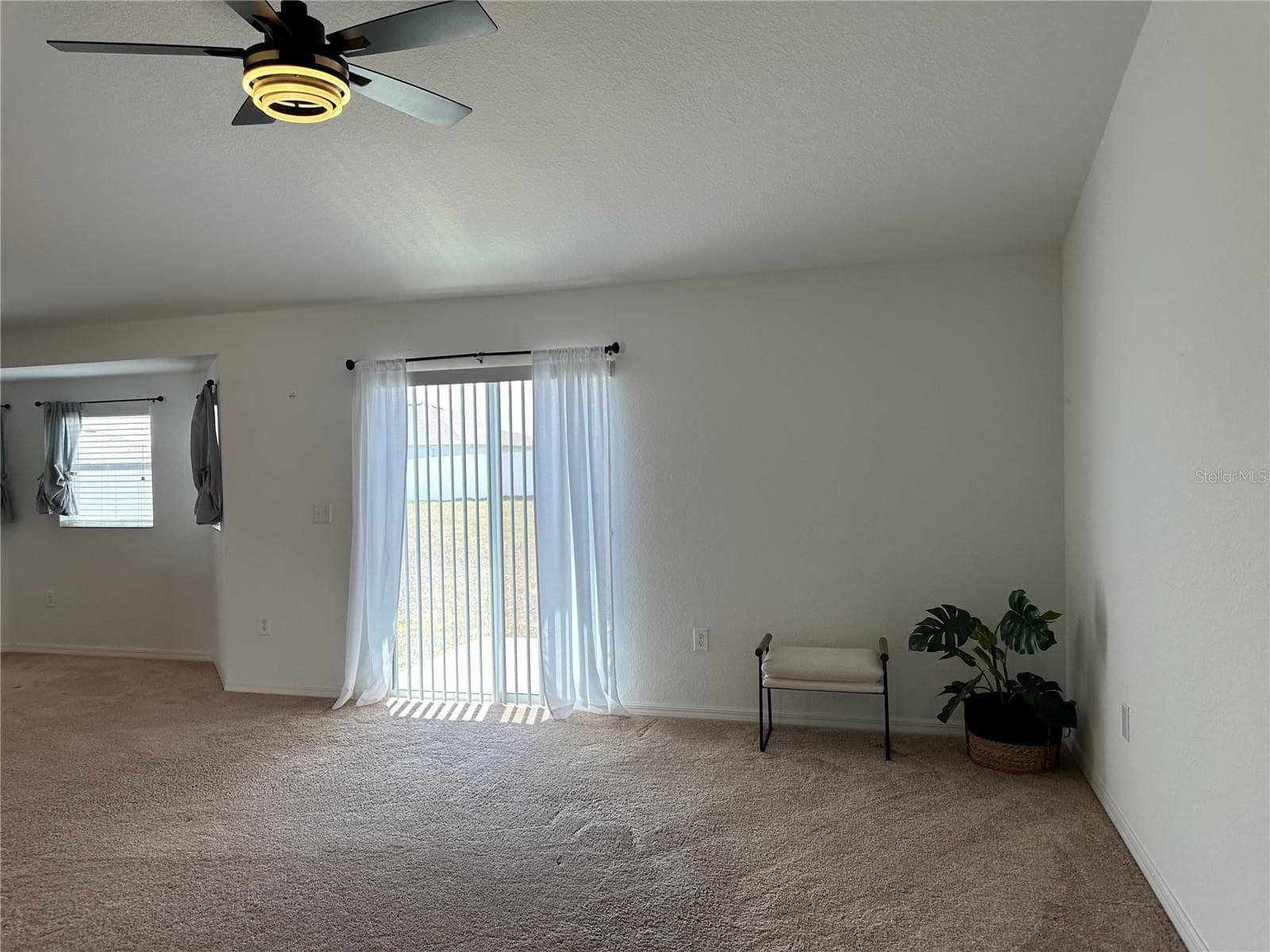 Single Family Residence at 1116 CALOOSA RIDGE WAY, BABSON PARK, photo 9 of 23