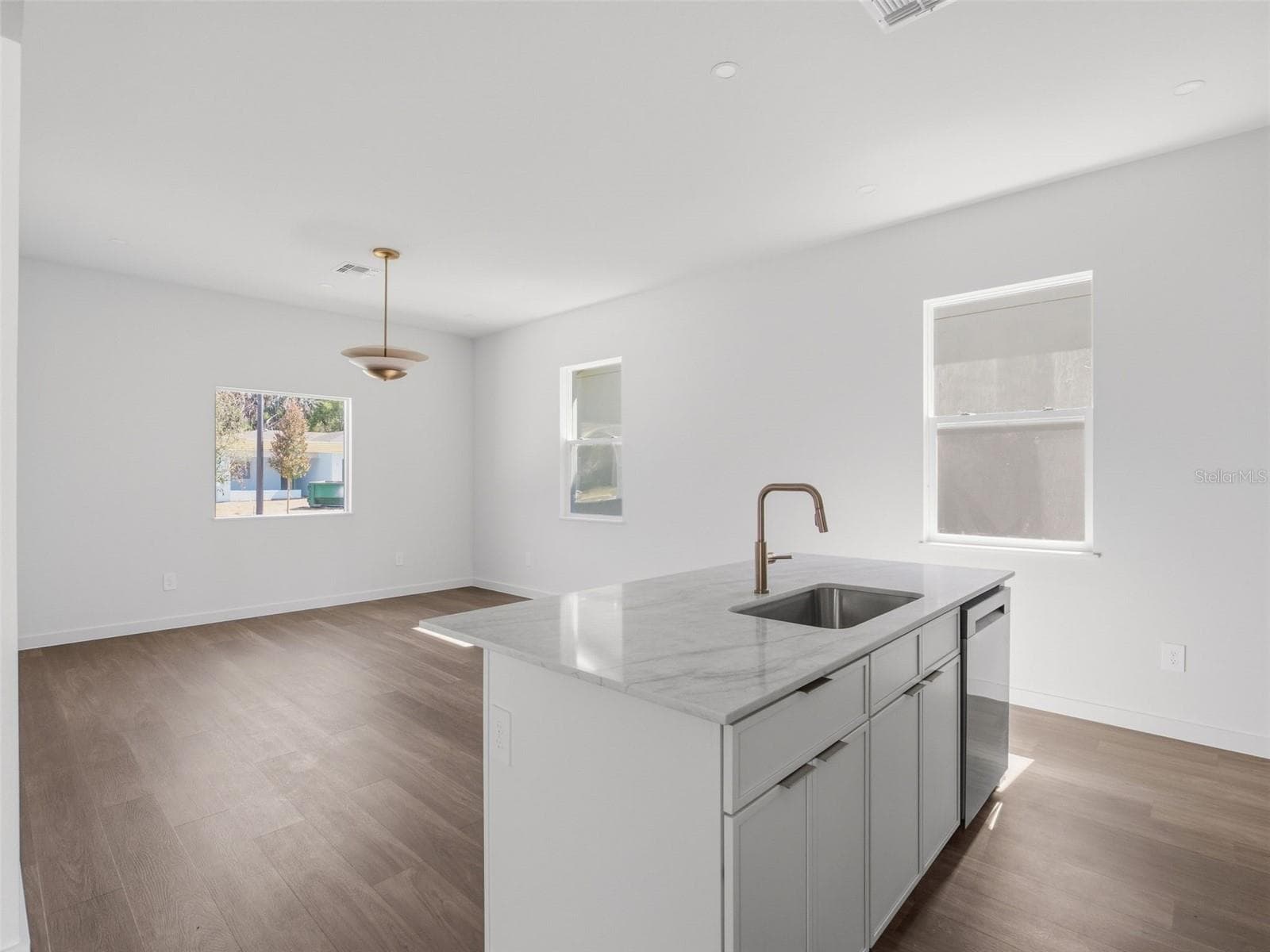 Single Family Residence at 458 SKYFIELD CT, LADY LAKE, photo 8 of 30