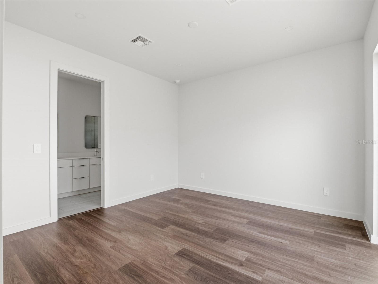 Single Family Residence at 458 SKYFIELD CT, LADY LAKE, photo 19 of 30
