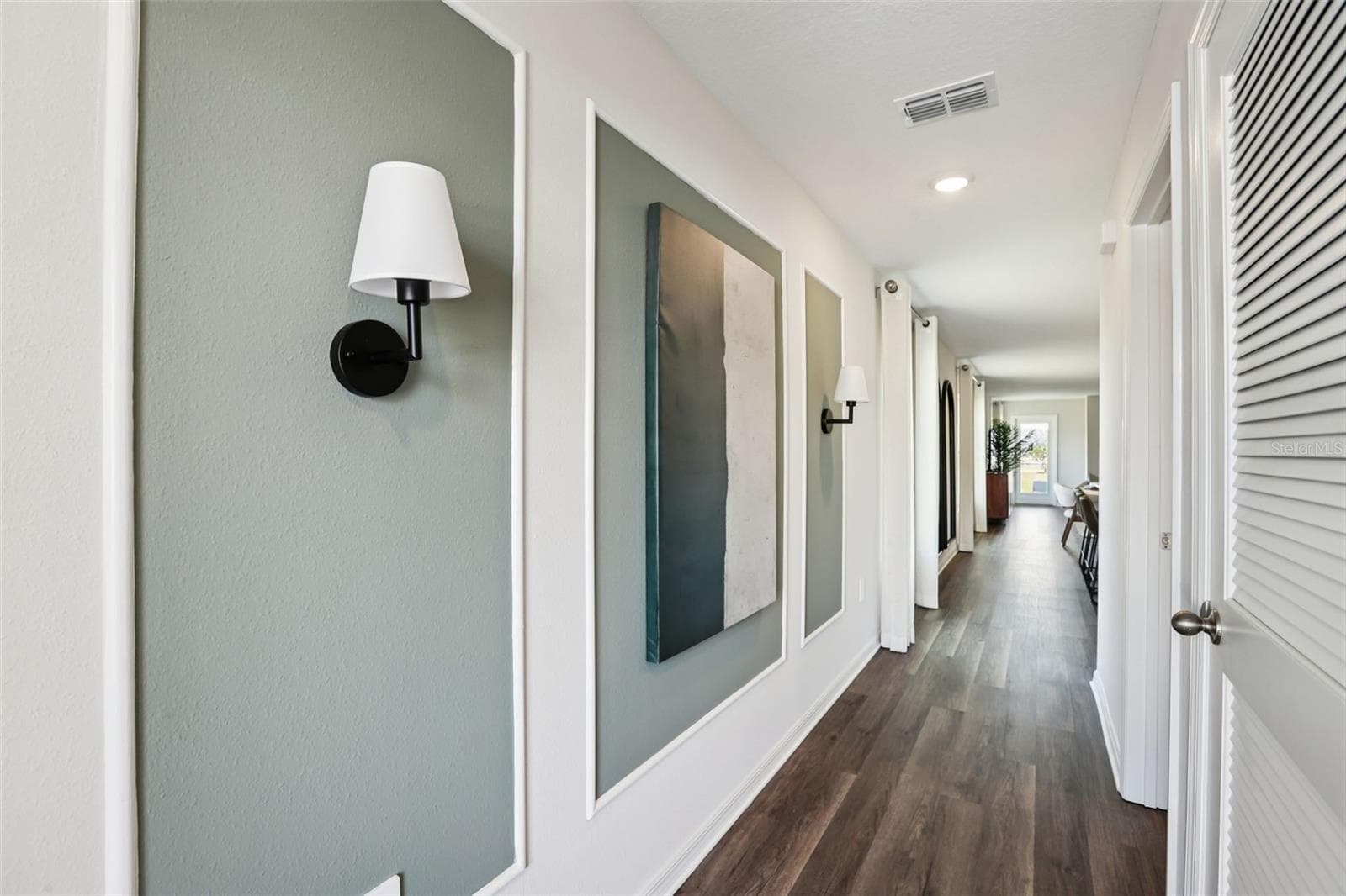 Single Family Residence at 1526 LAS PALMAS ST, LAKELAND, photo 2 of 33
