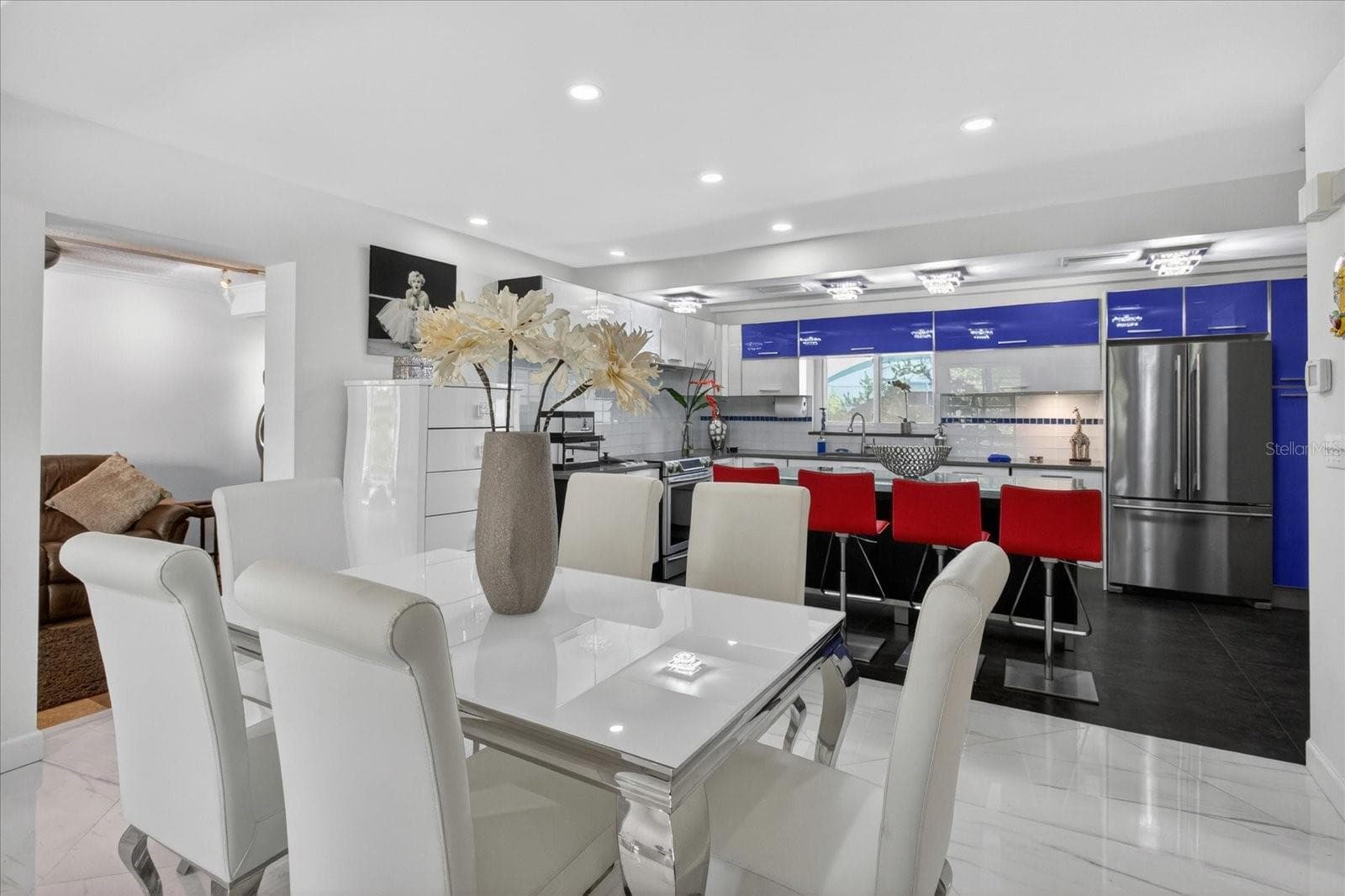 Dining Area - 240 WINDWARD PSGE #1004, CLEARWATER BEACH
