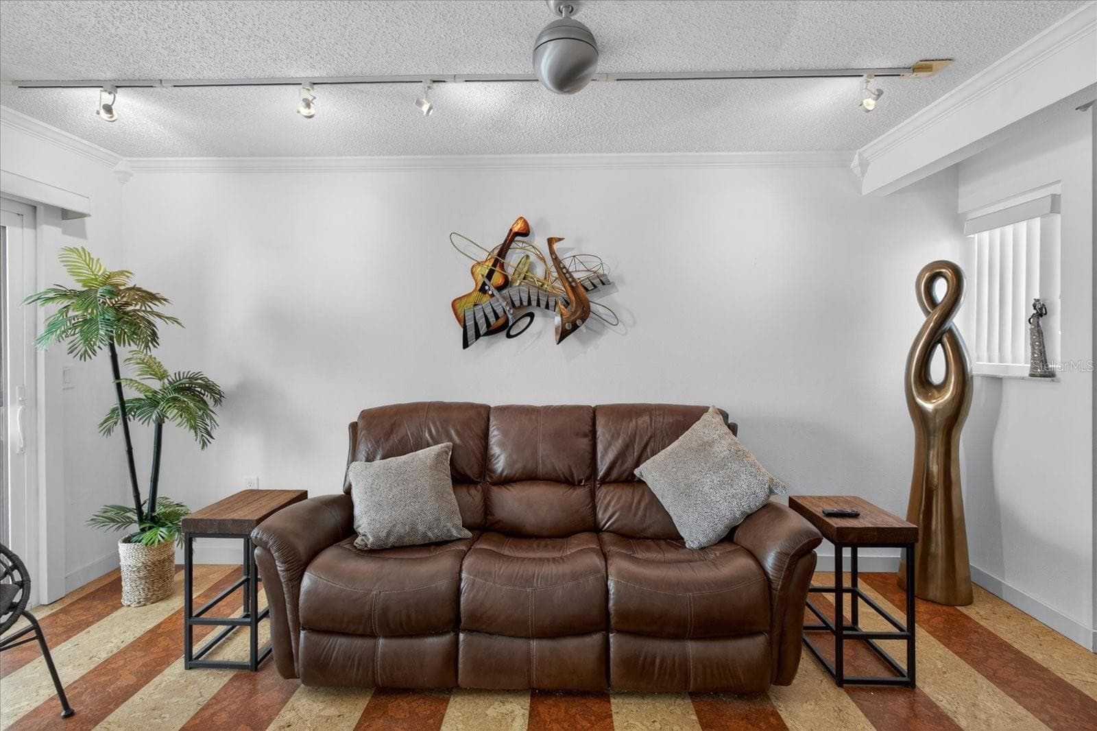 Den/Bonus Room off LR - 240 WINDWARD PSGE #1004, CLEARWATER BEACH