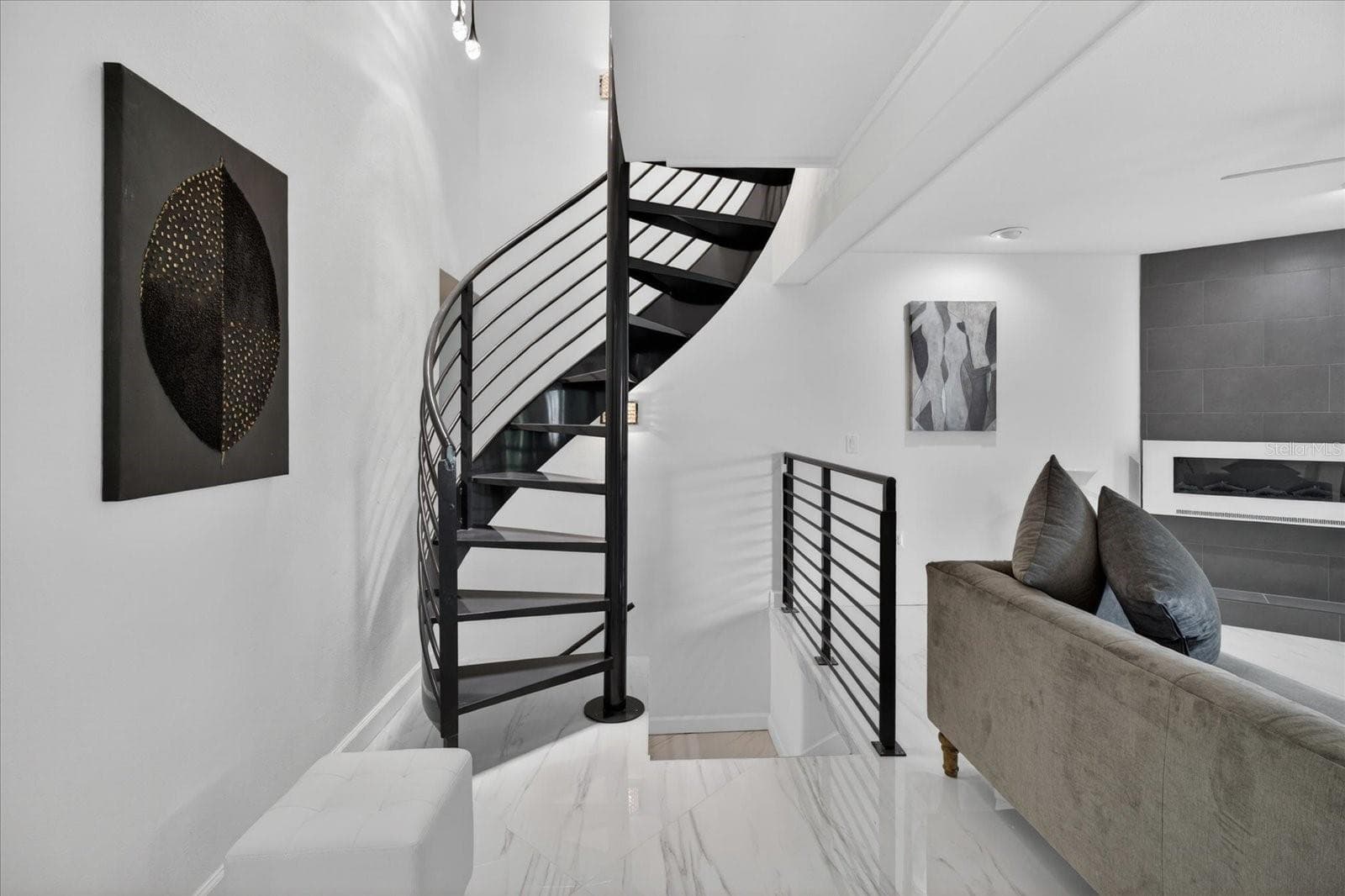 Spiral Stairs to 3rd Floor - 240 WINDWARD PSGE #1004, CLEARWATER BEACH