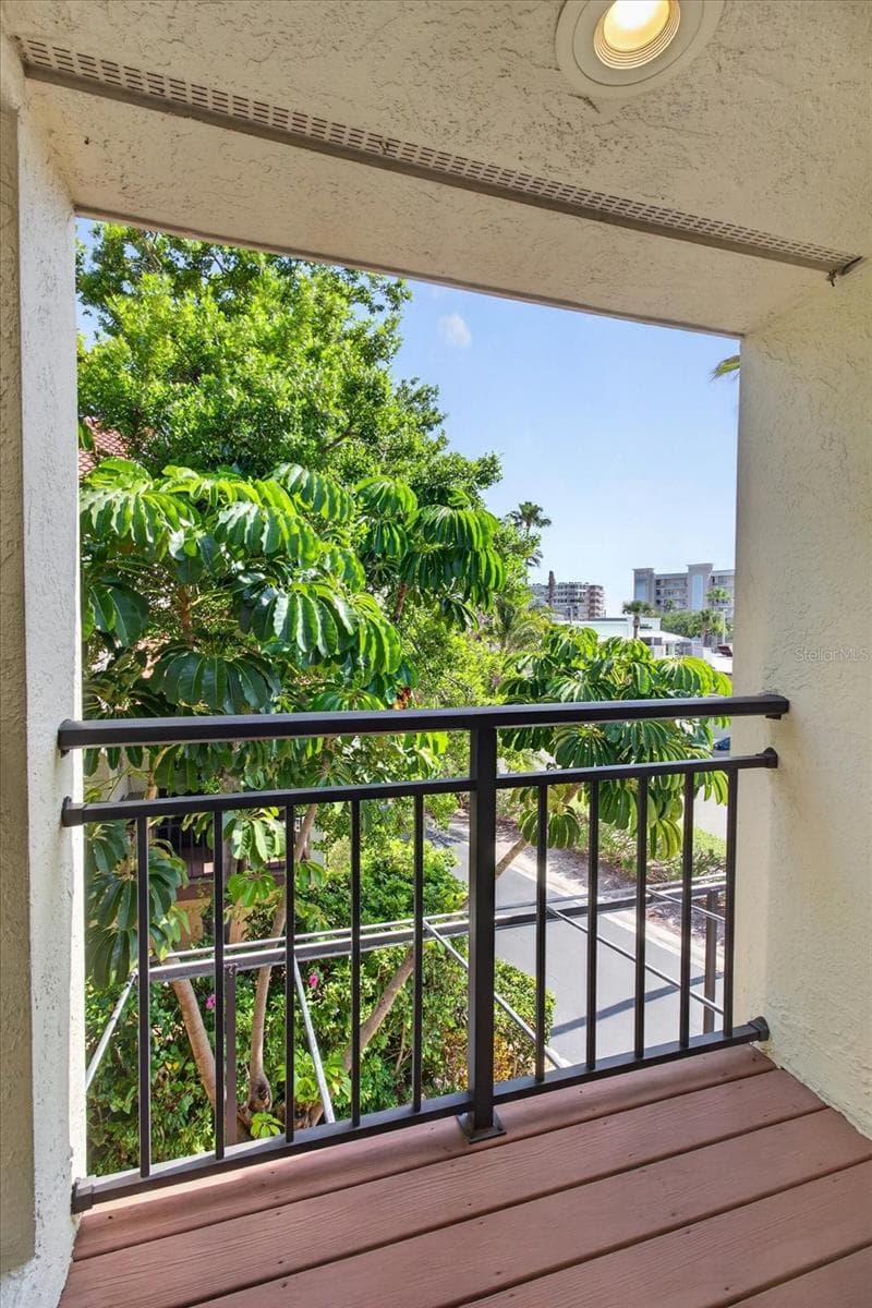 Townhouse at 240 WINDWARD PSGE #1004, CLEARWATER BEACH, photo 48 of 100
