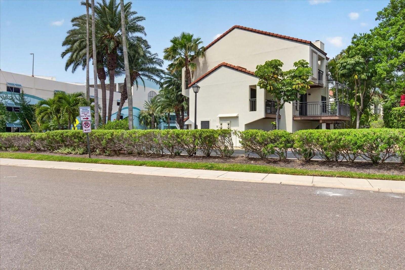 Townhouse at 240 WINDWARD PSGE #1004, CLEARWATER BEACH, photo 74 of 100